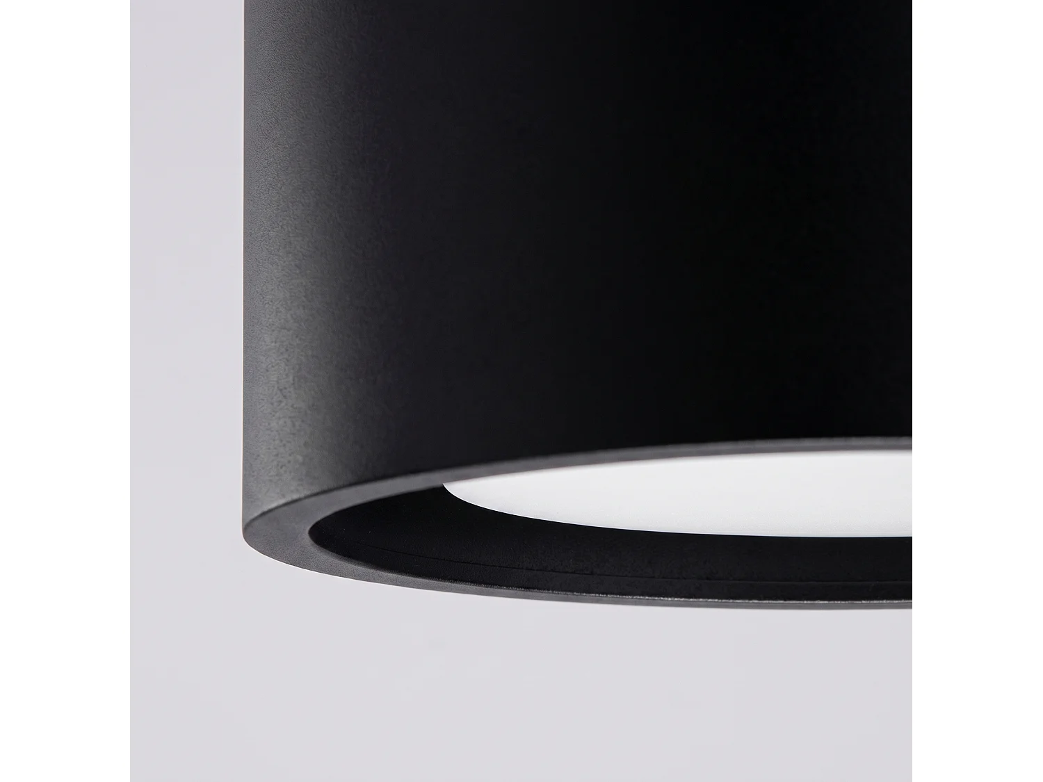 Plafonnier minimaliste en aluminium - 2 sources lumineuses - L.21 x H.8 cm - noir