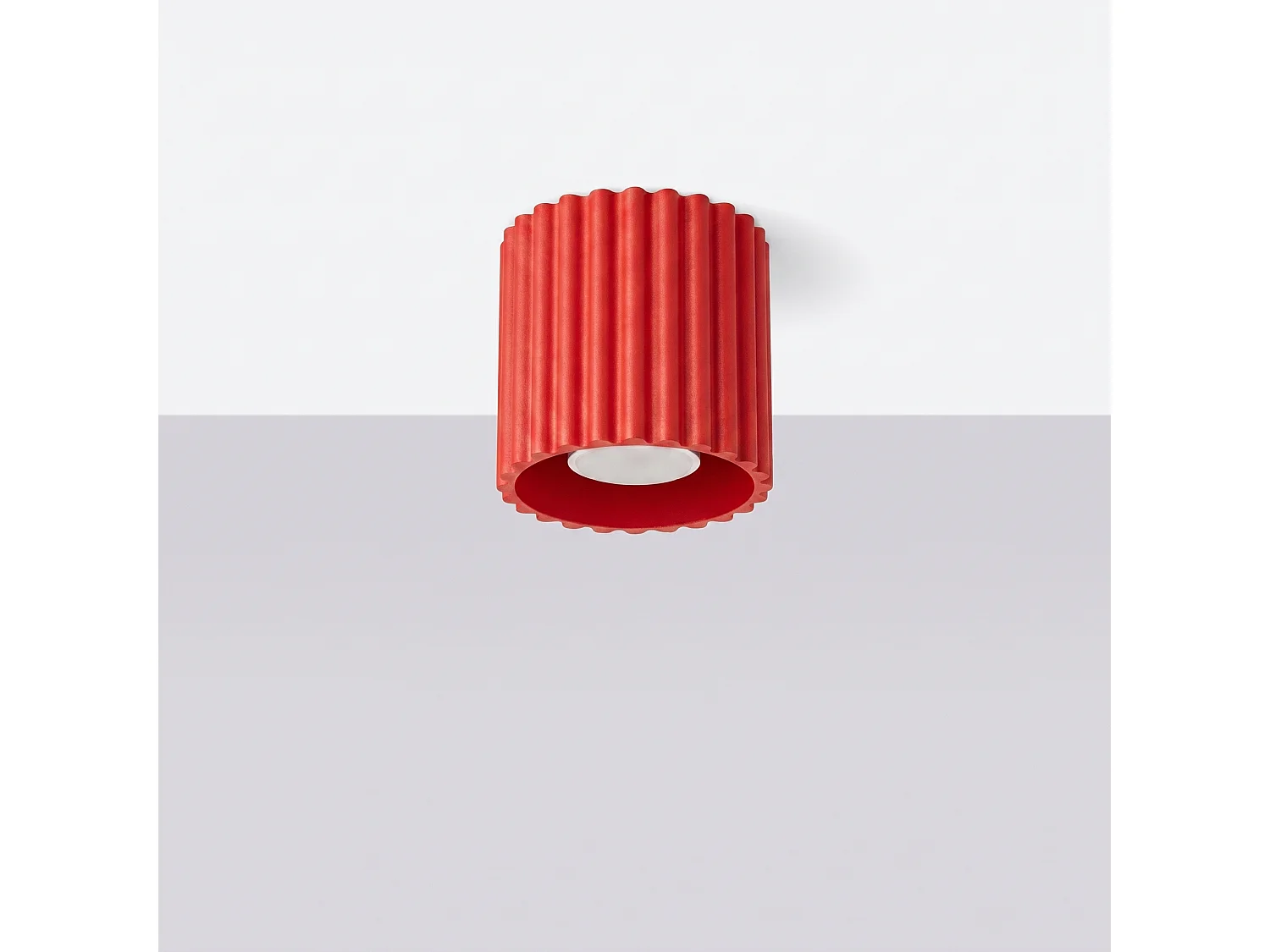 Plafonnier minimaliste en aluminium - 1 sources lumineuses - L.10 x H.10 cm - rouge