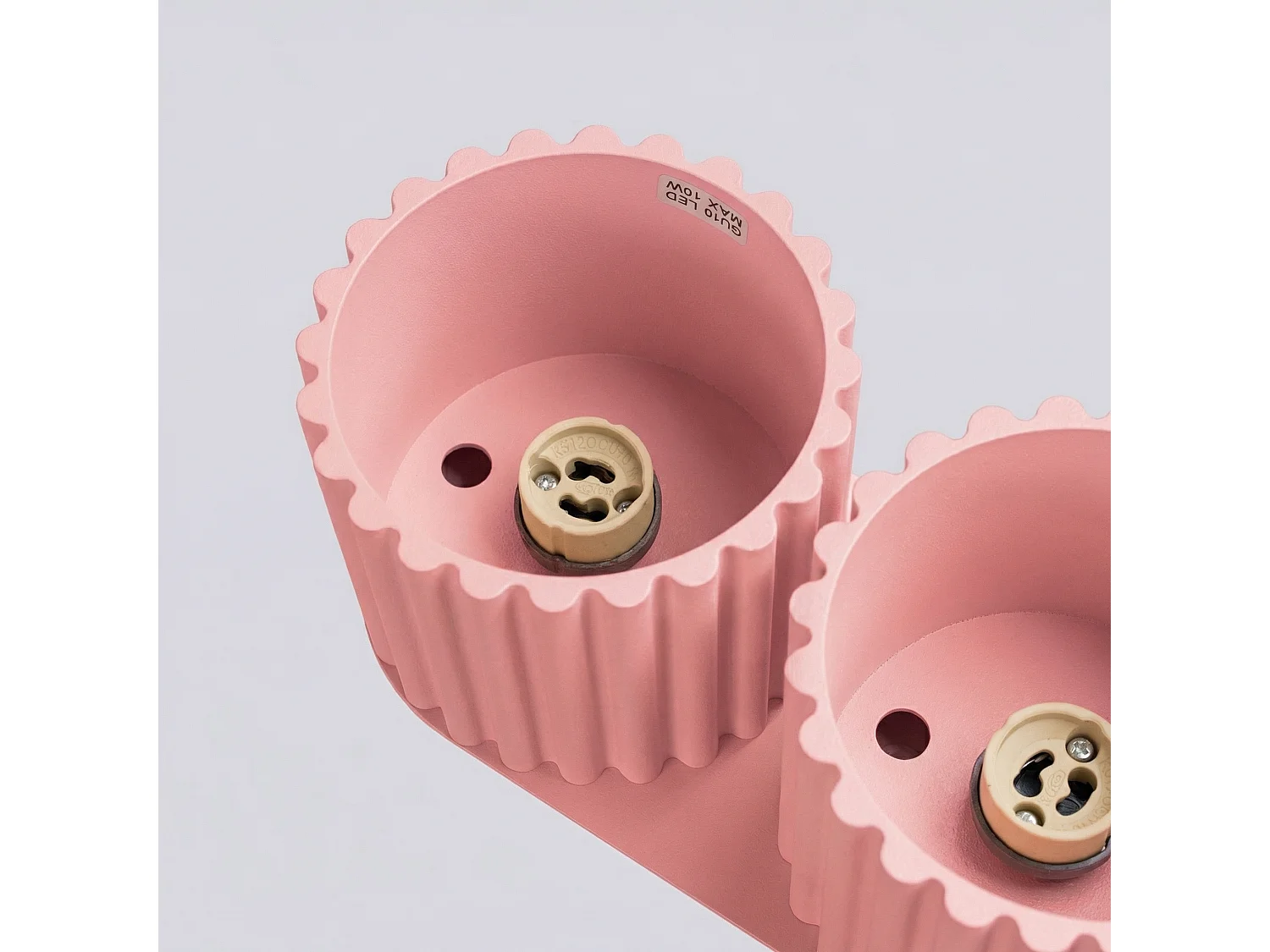 Plafonnier minimaliste en aluminium - 2 sources lumineuses - L.21 x H.12 cm - rose