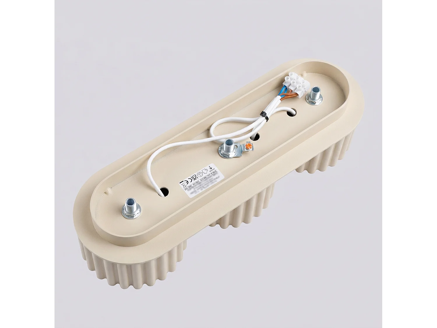 Plafonnier minimaliste en aluminium - 3 sources lumineuses - L.32,5 x H.8 cm - beige
