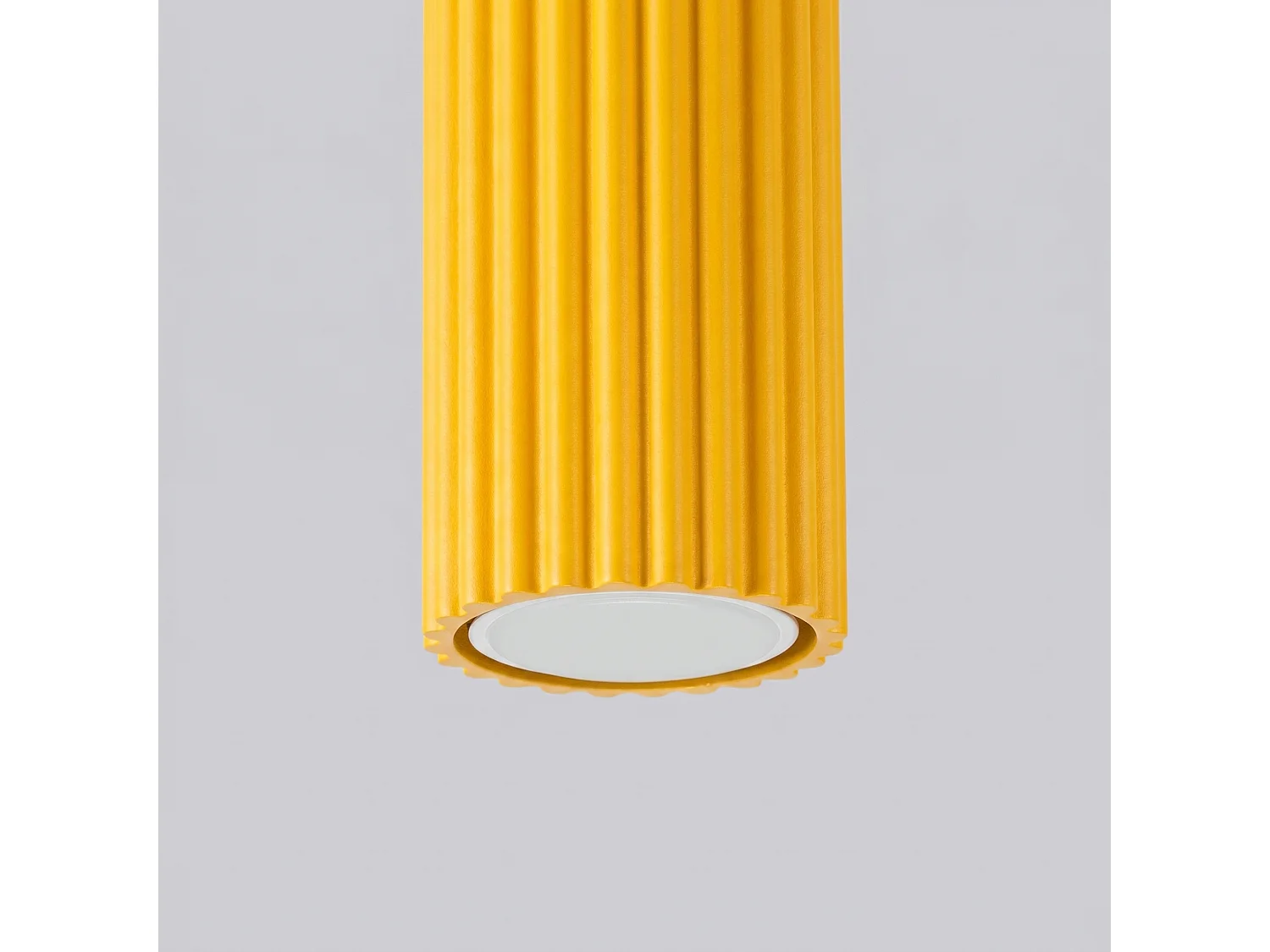 Plafonnier minimaliste en aluminium - 1 sources lumineuses - L.6,5 x H.10 cm - jaune