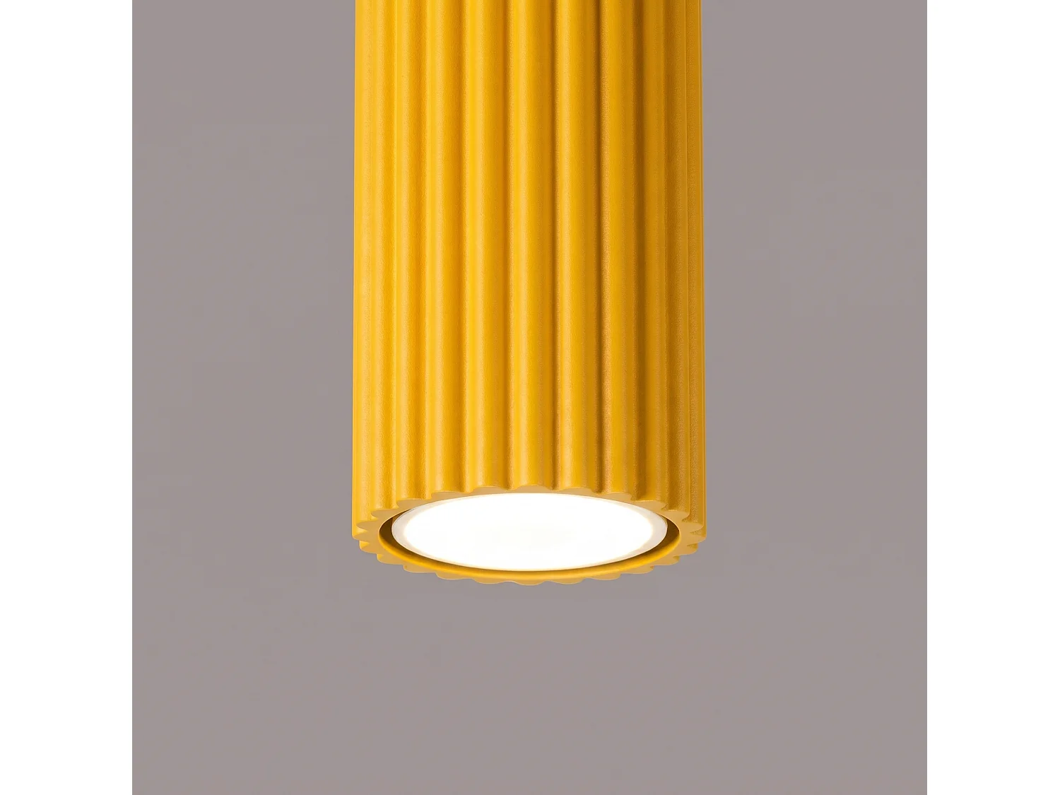 Plafonnier minimaliste en aluminium - 1 sources lumineuses - L.6,5 x H.10 cm - jaune