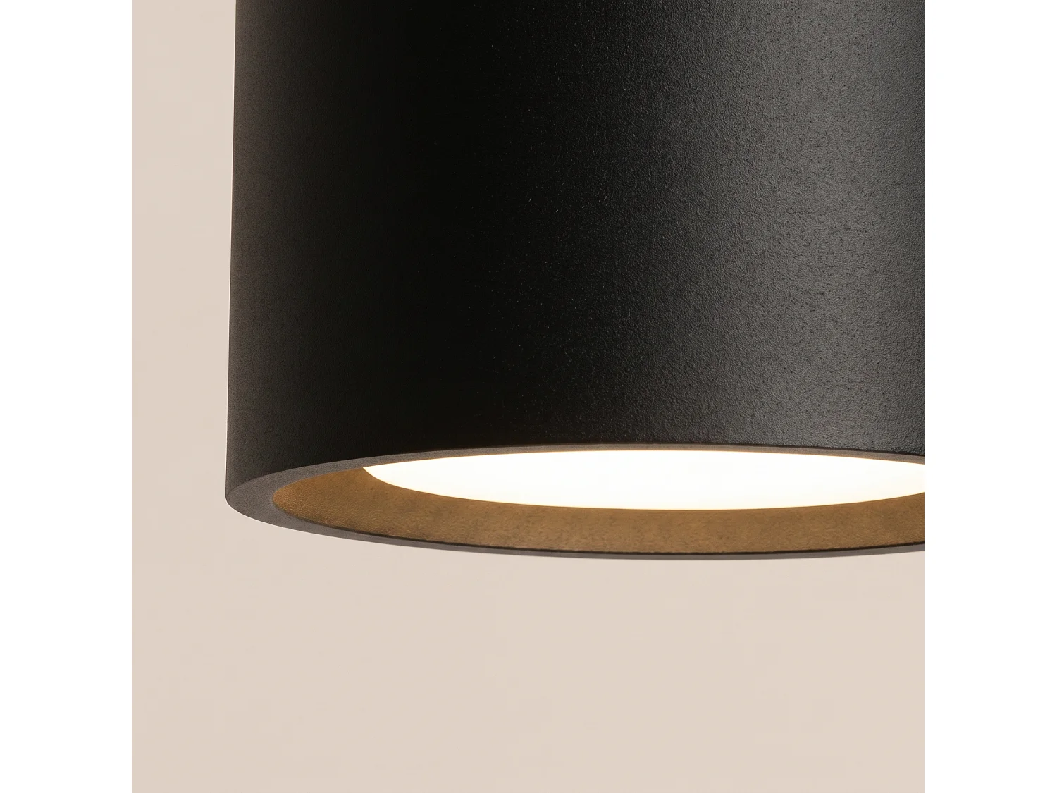 Plafonnier minimaliste en aluminium - 1 sources lumineuses - L.10 x H.6 cm - noir