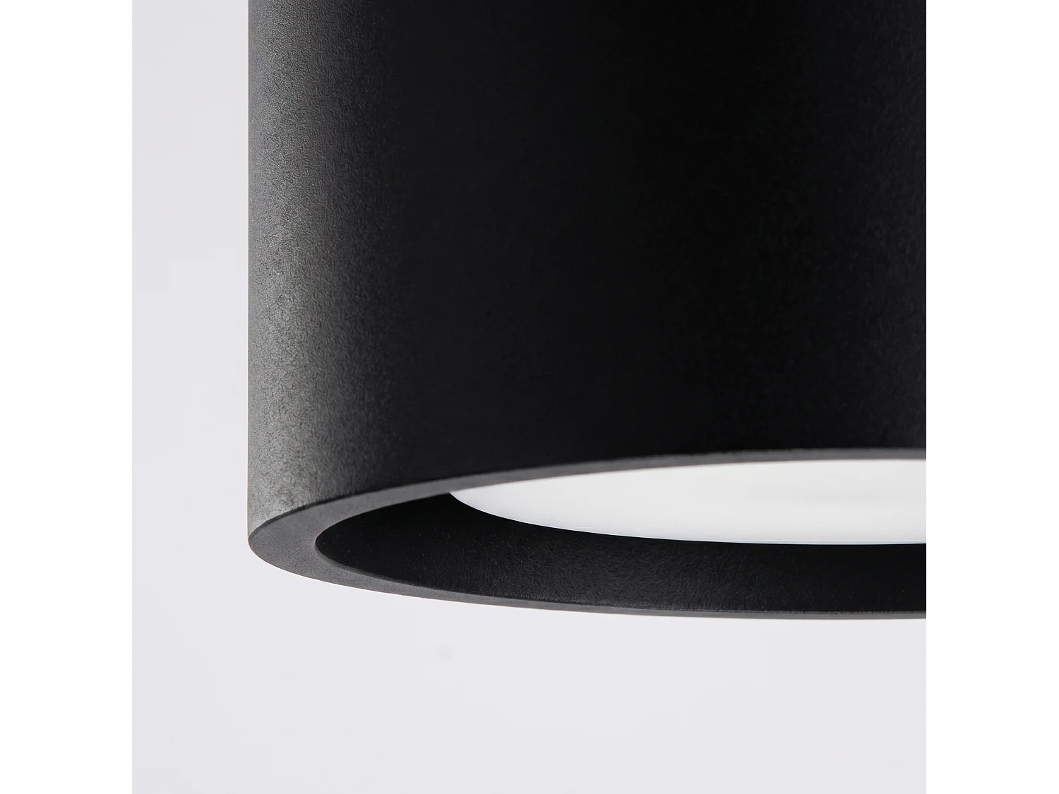 Plafonnier minimaliste en aluminium - 1 sources lumineuses - L.10 x H.6 cm - noir