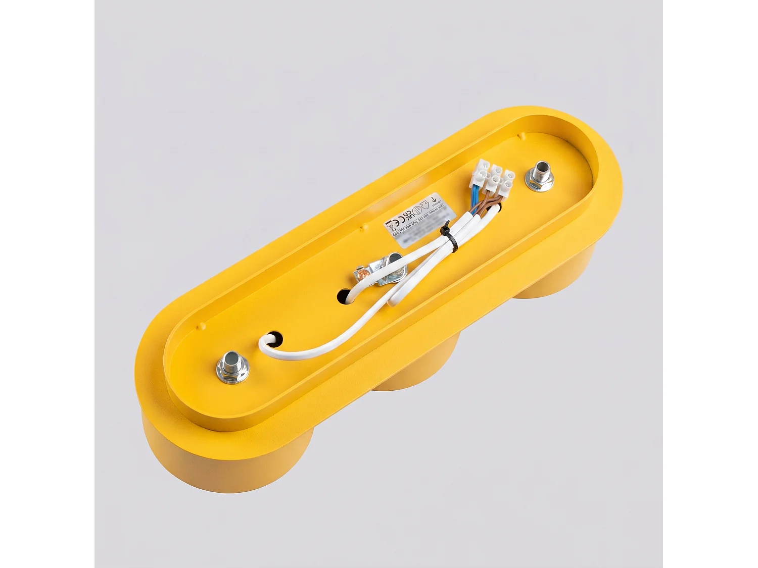 Plafonnier minimaliste en aluminium - 3 sources lumineuses - L.32,4 x H.8,2 cm - jaune
