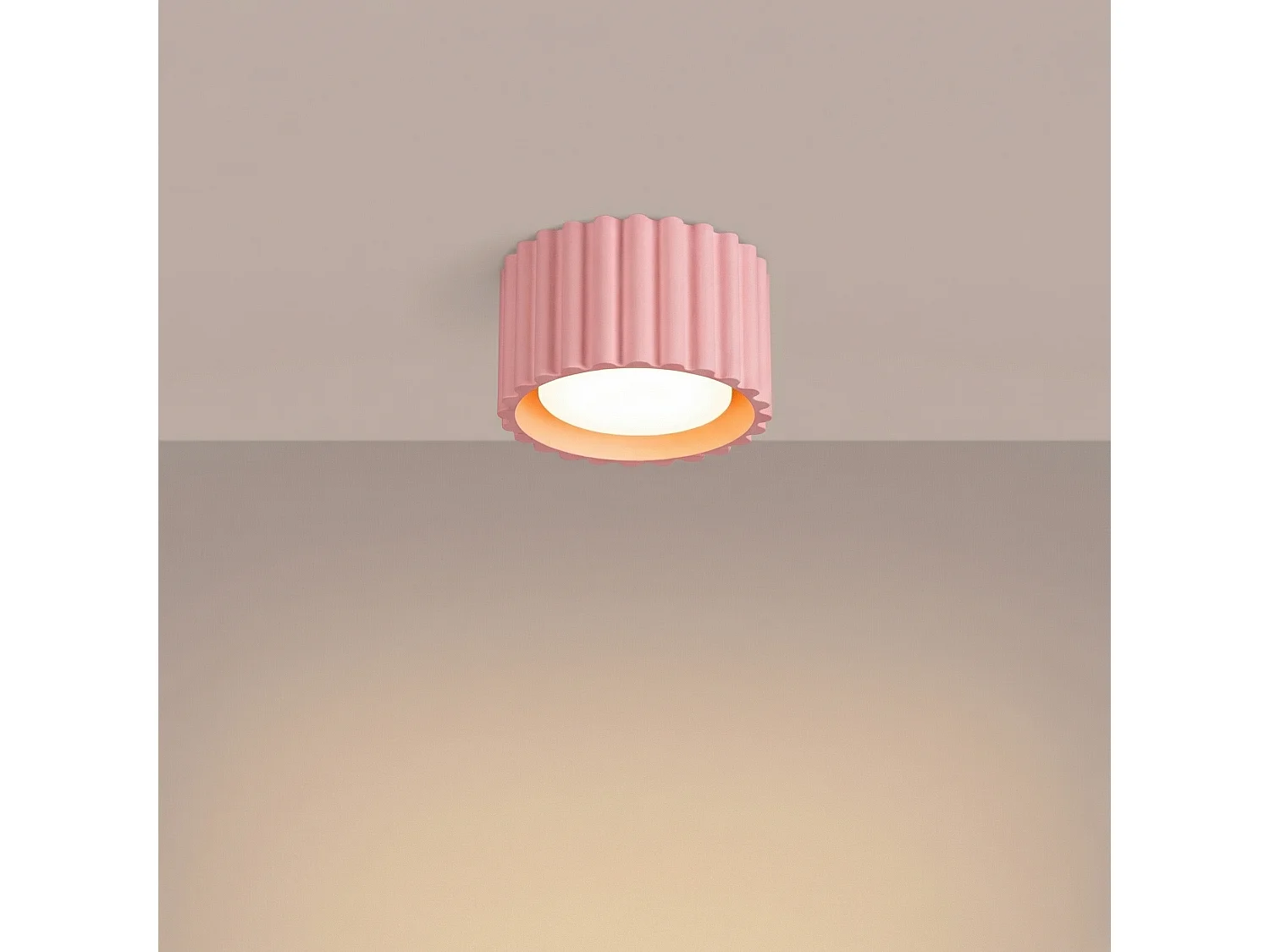 Plafonnier minimaliste en aluminium - 1 sources lumineuses - L.10 x H.6 cm - rose