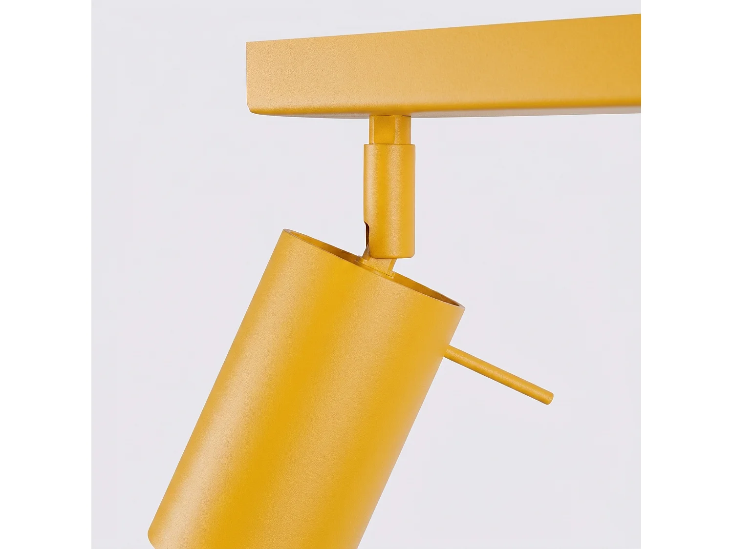 Plafonnier moderne en acier - 4 sources lumineuses - L.80 x H.16 cm - jaune