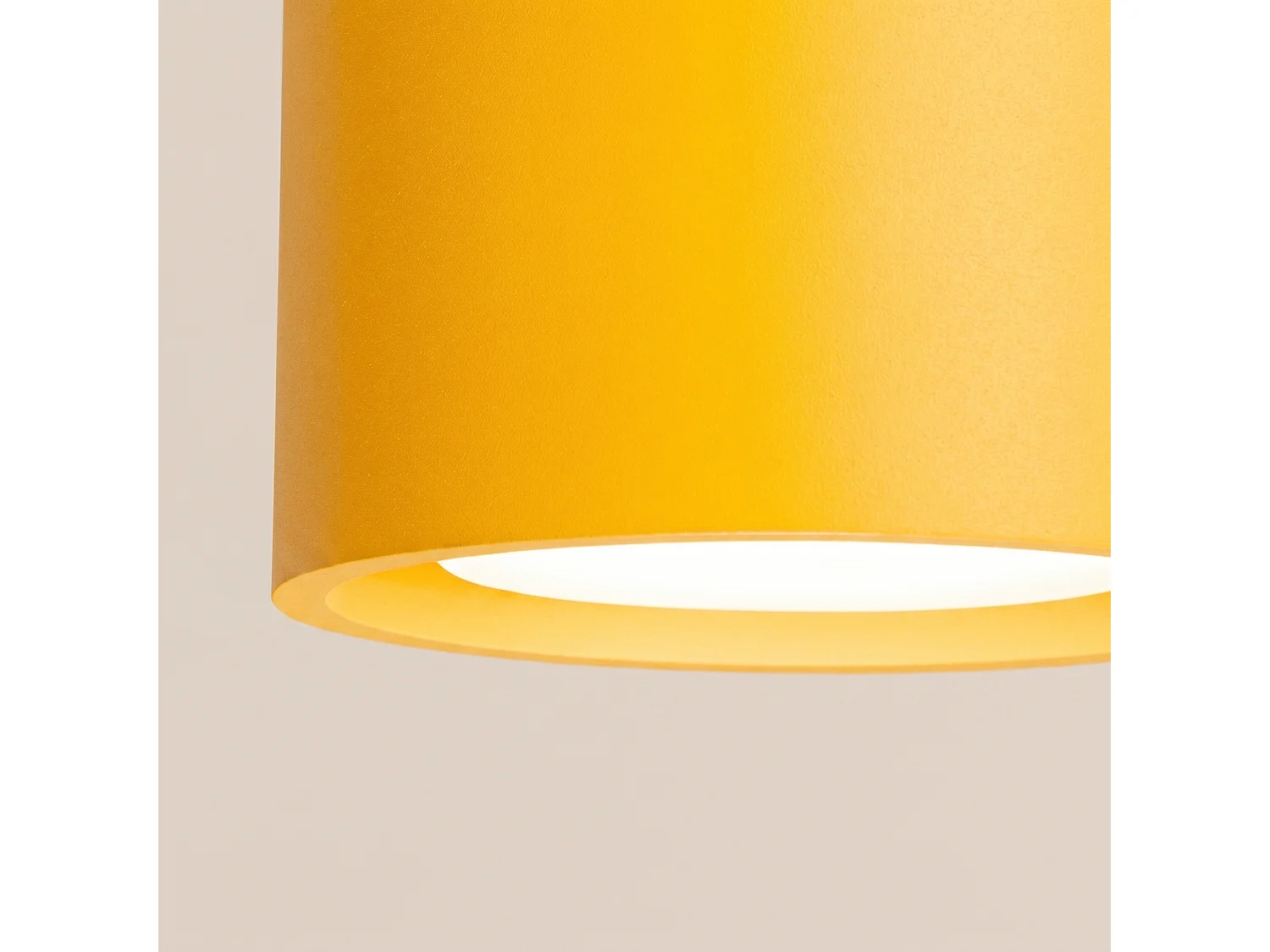 Plafonnier minimaliste en aluminium - 1 sources lumineuses - L.10 x H.6 cm - jaune