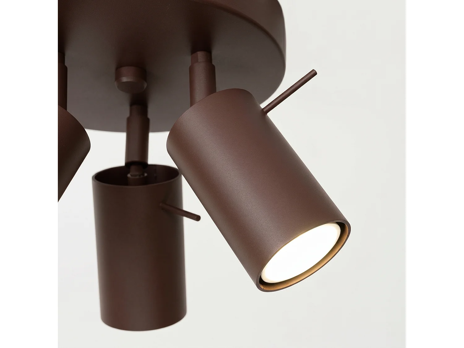 Plafonnier moderne en acier - 3 sources lumineuses - L.25,7 x H.14,5 cm - marron