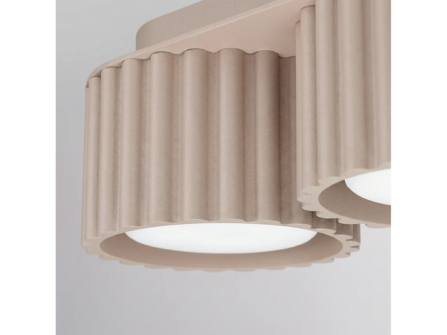 Plafonnier minimaliste en aluminium - 3 sources lumineuses - L.32,5 x H.8 cm - taupe
