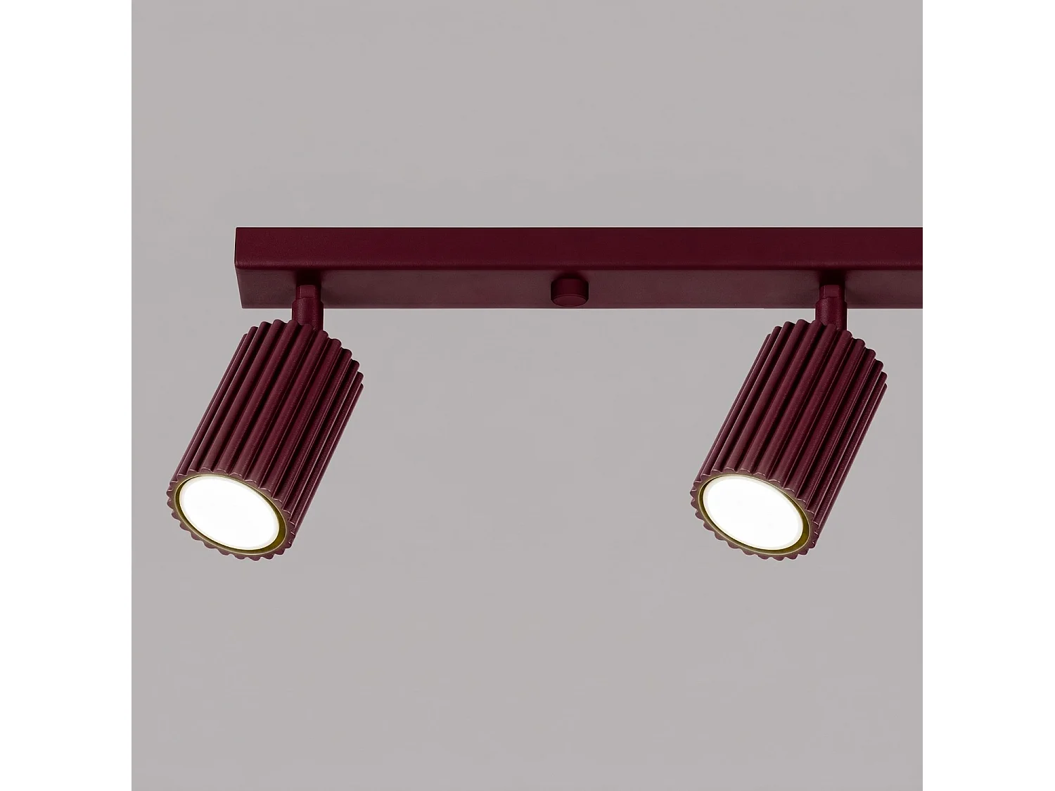 Plafonnier minimaliste en aluminium - 4 sources lumineuses - L.81 x H.16,5 cm - bordeaux