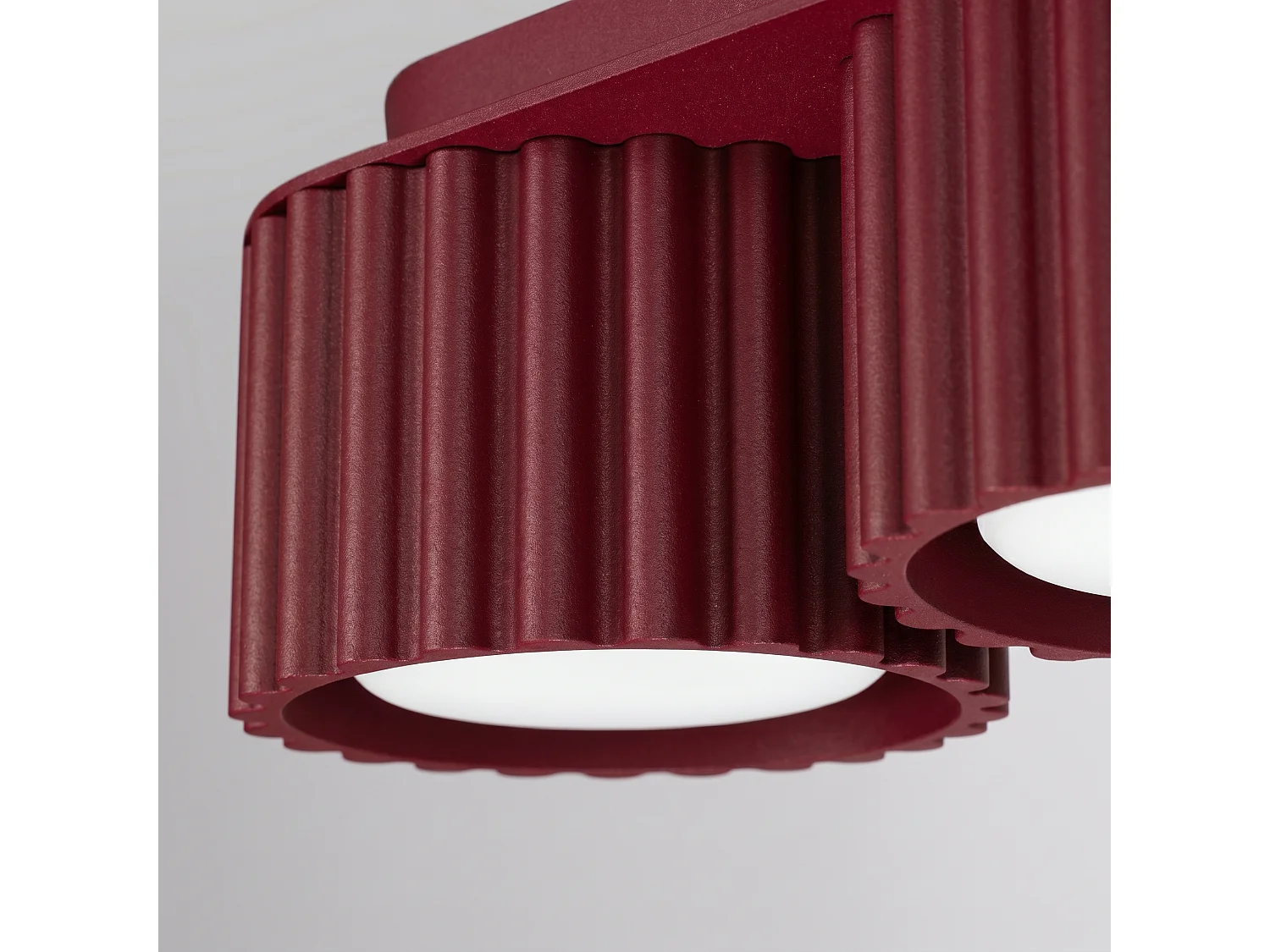 Plafonnier minimaliste en aluminium - 3 sources lumineuses - L.32,5 x H.8 cm - bordeaux