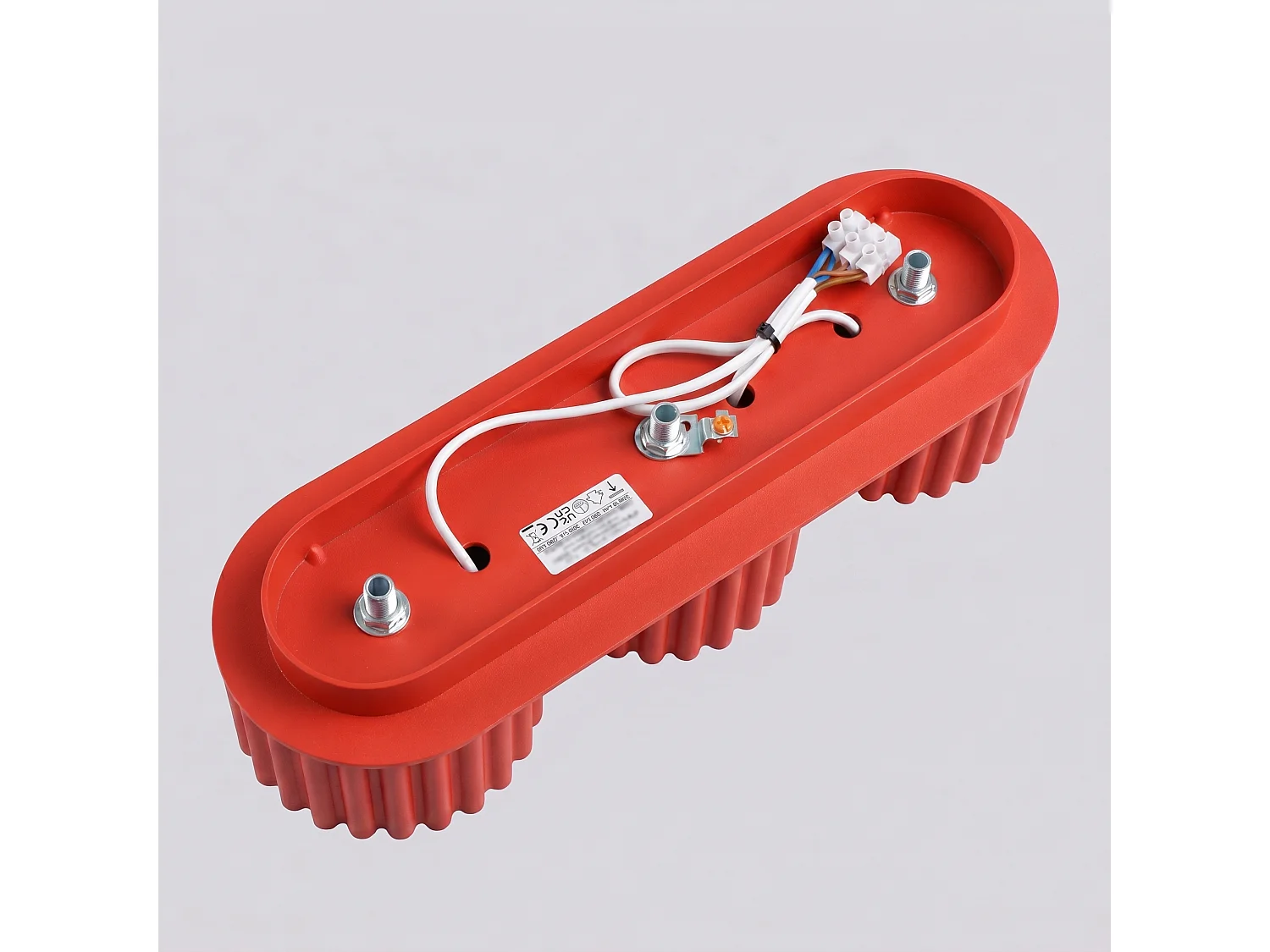 Plafonnier minimaliste en aluminium - 3 sources lumineuses - L.32,5 x H.8 cm - rouge