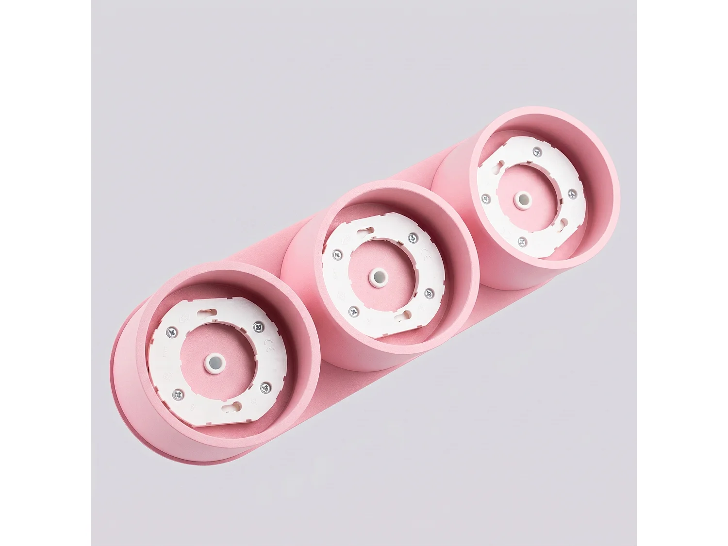 Plafonnier minimaliste en aluminium - 3 sources lumineuses - L.32,4 x H.8,2 cm - rose
