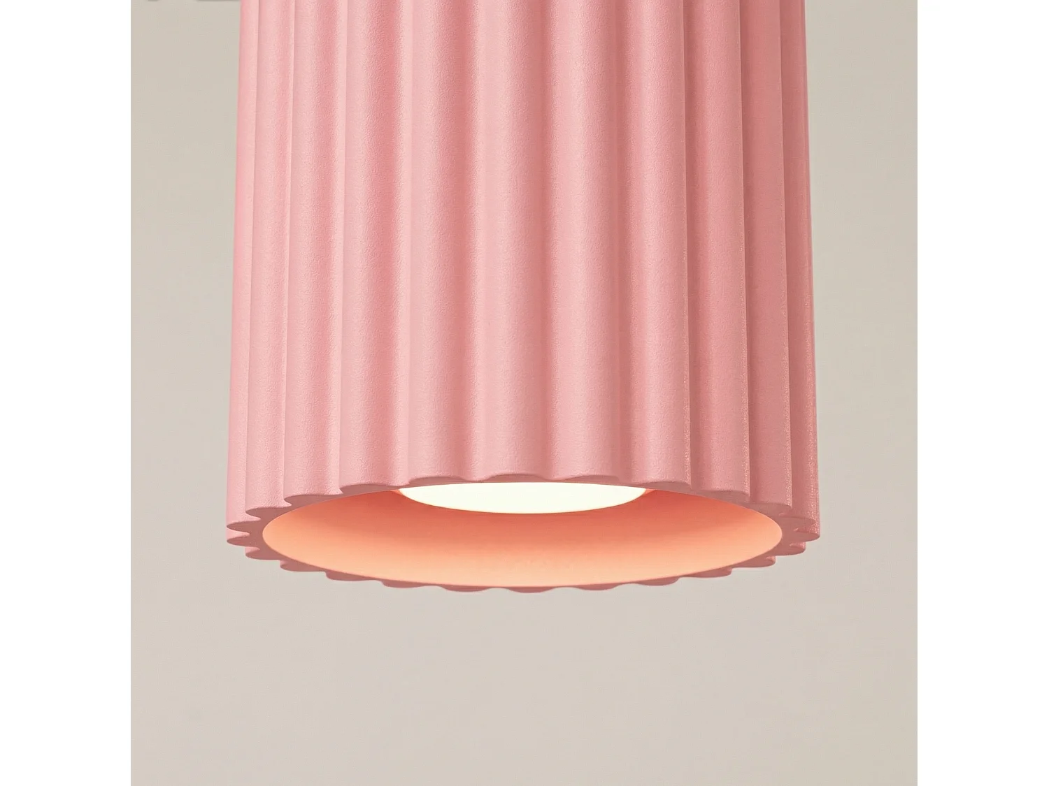 Plafonnier minimaliste en aluminium - 1 sources lumineuses - L.10 x H.10 cm - rose
