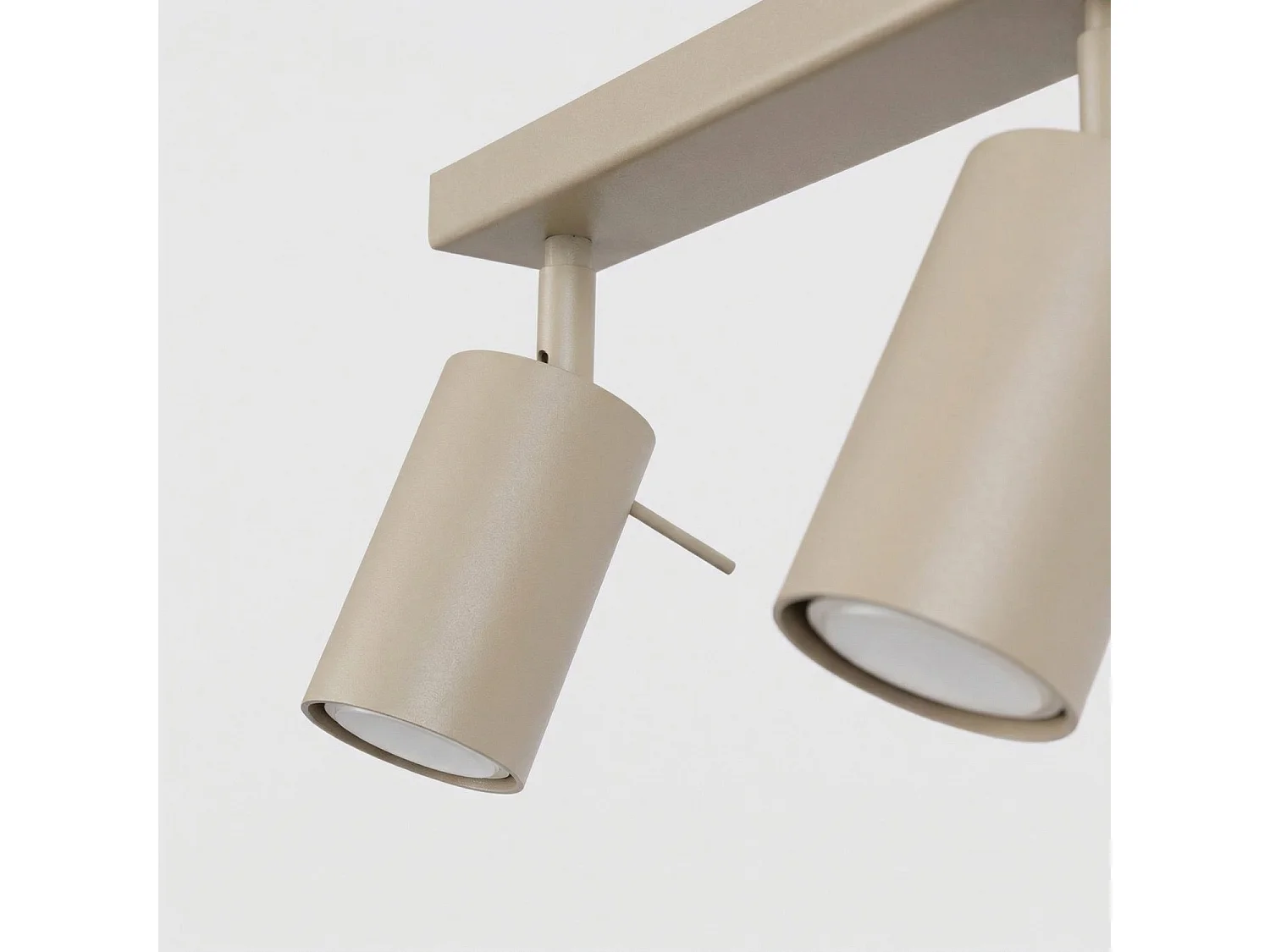 Plafonnier moderne en acier - 2 sources lumineuses - L.30 x H.16 cm - taupe