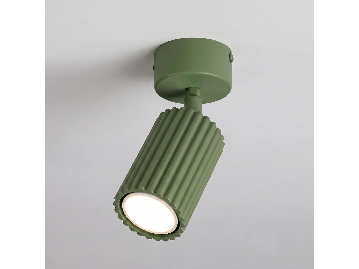 Plafonniers KARBON minimaliste en aluminium - 1 sources lumineuses - L.7 x H.18 cm - vert olive