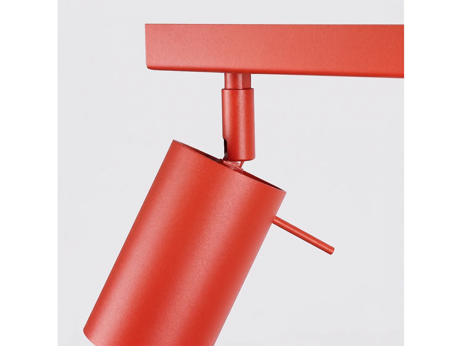 Plafonnier moderne en acier - 6 sources lumineuses - L.118 x H.16 cm - rouge