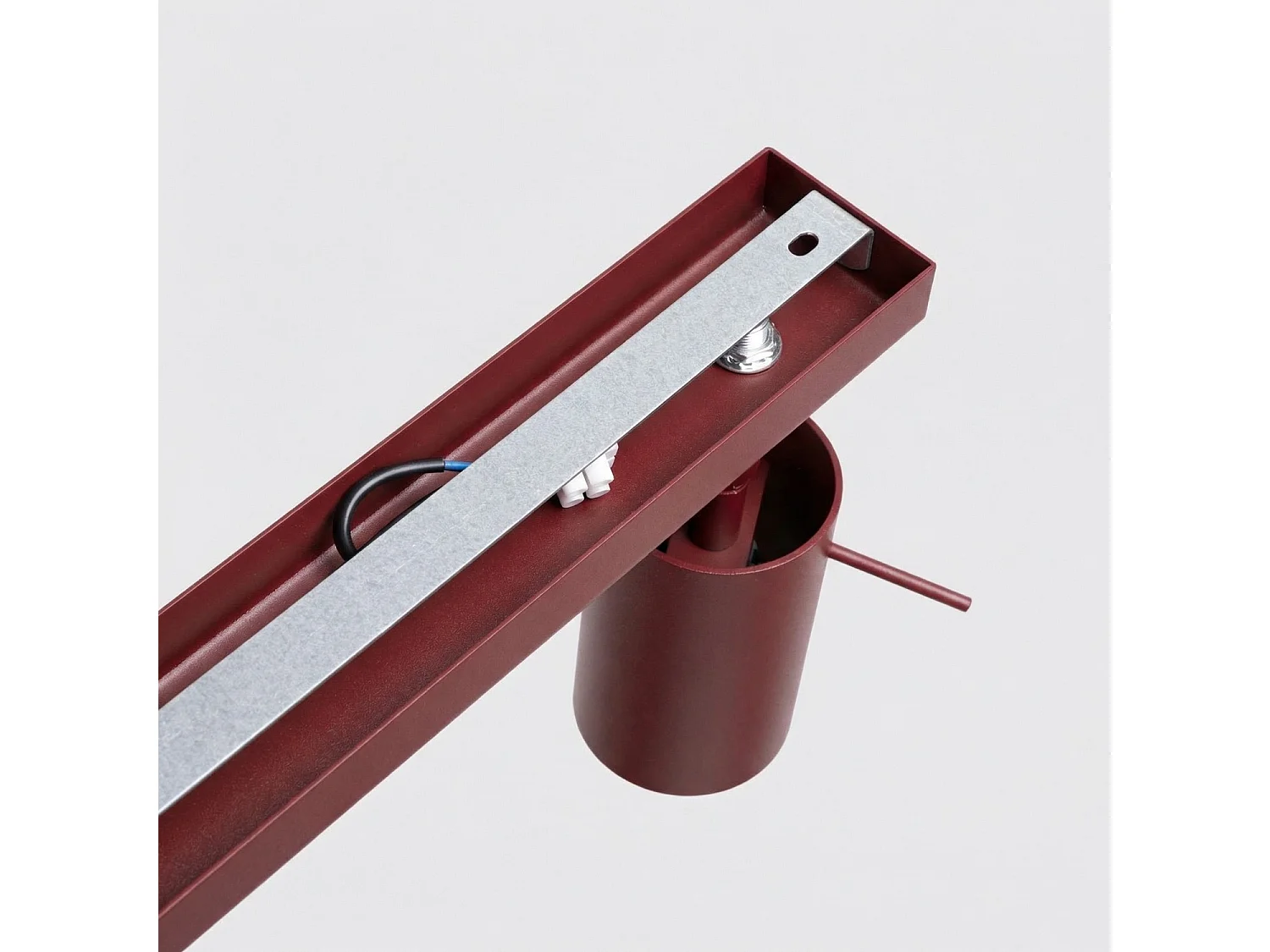 Plafonnier moderne en acier - 4 sources lumineuses - L.80 x H.16 cm - bordeaux