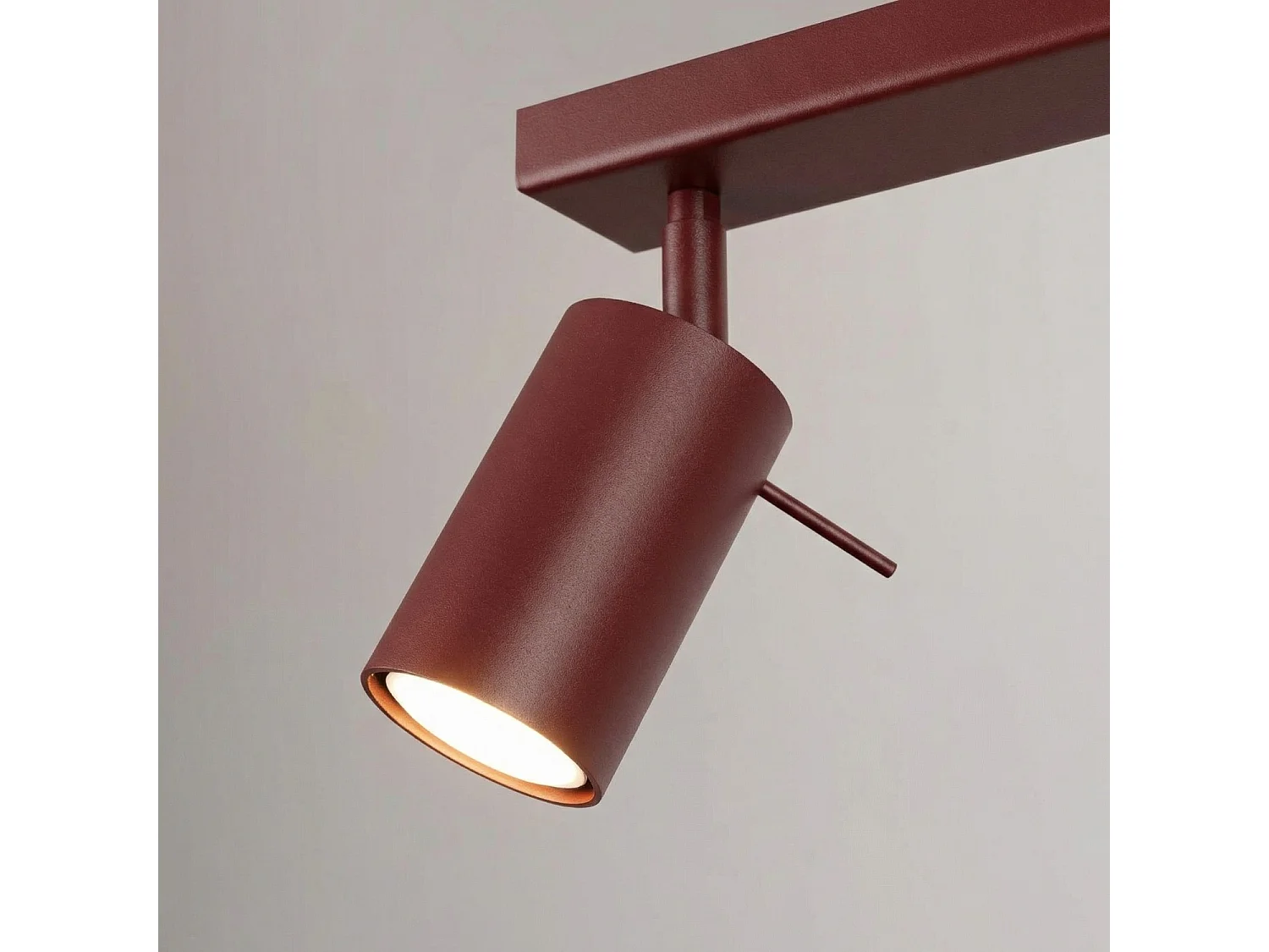 Plafonnier moderne en acier - 4 sources lumineuses - L.80 x H.16 cm - bordeaux