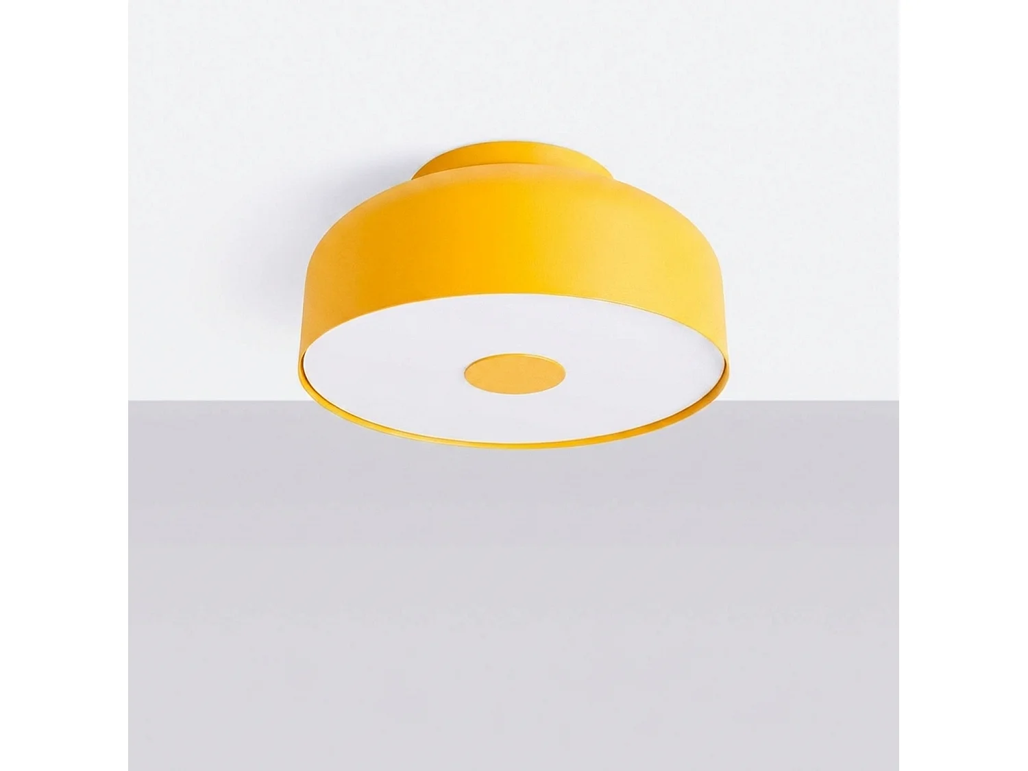 Plafonnier moderne en acier/PVC - 4 sources lumineuses - L.30 x H.15 cm - jaune