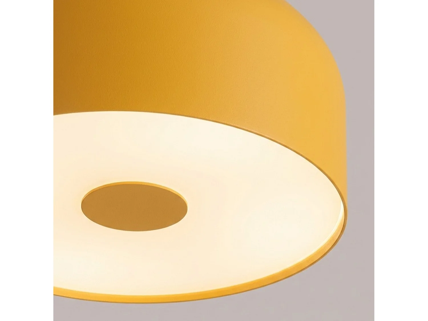Plafonnier moderne en acier/PVC - 4 sources lumineuses - L.30 x H.15 cm - jaune