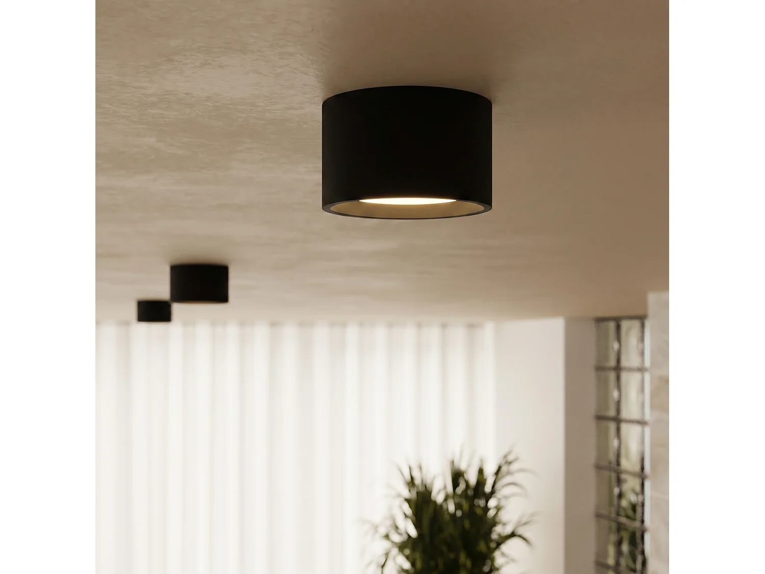 Plafonnier minimaliste en aluminium - 3 sources lumineuses - L.32,4 x H.8,2 cm - noir