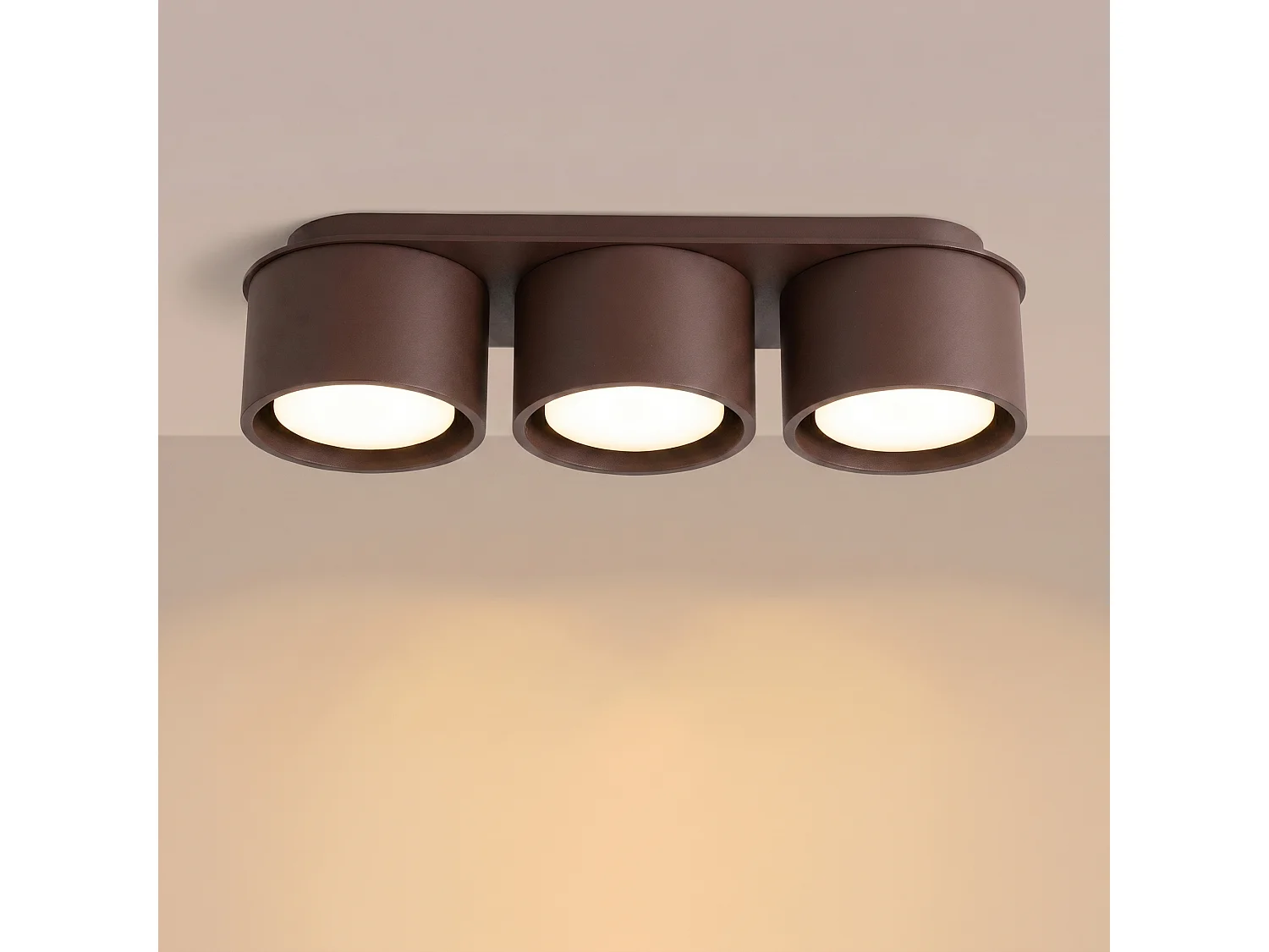 Plafonnier minimaliste en aluminium - 3 sources lumineuses - L.32,4 x H.8,2 cm - marron