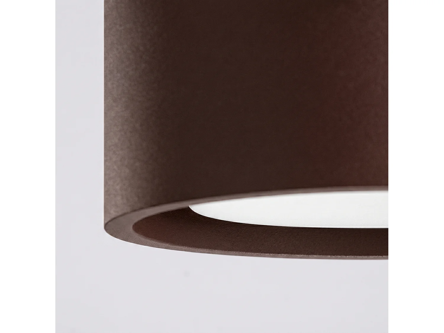 Plafonnier minimaliste en aluminium - 3 sources lumineuses - L.32,4 x H.8,2 cm - marron