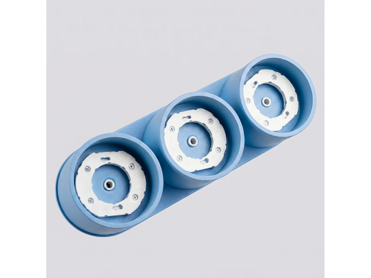 Plafonnier minimaliste en aluminium - 3 sources lumineuses - L.32,4 x H.8,2 cm - bleu clair