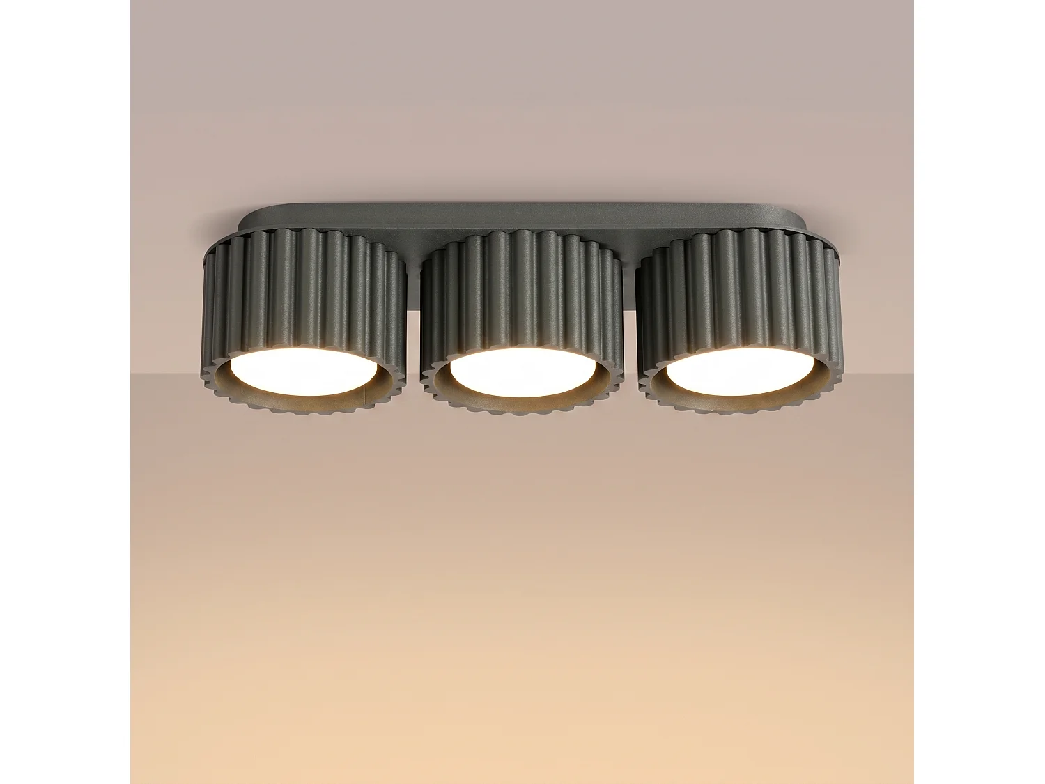 Plafonnier minimaliste en aluminium - 3 sources lumineuses - L.32,5 x H.8 cm - noir