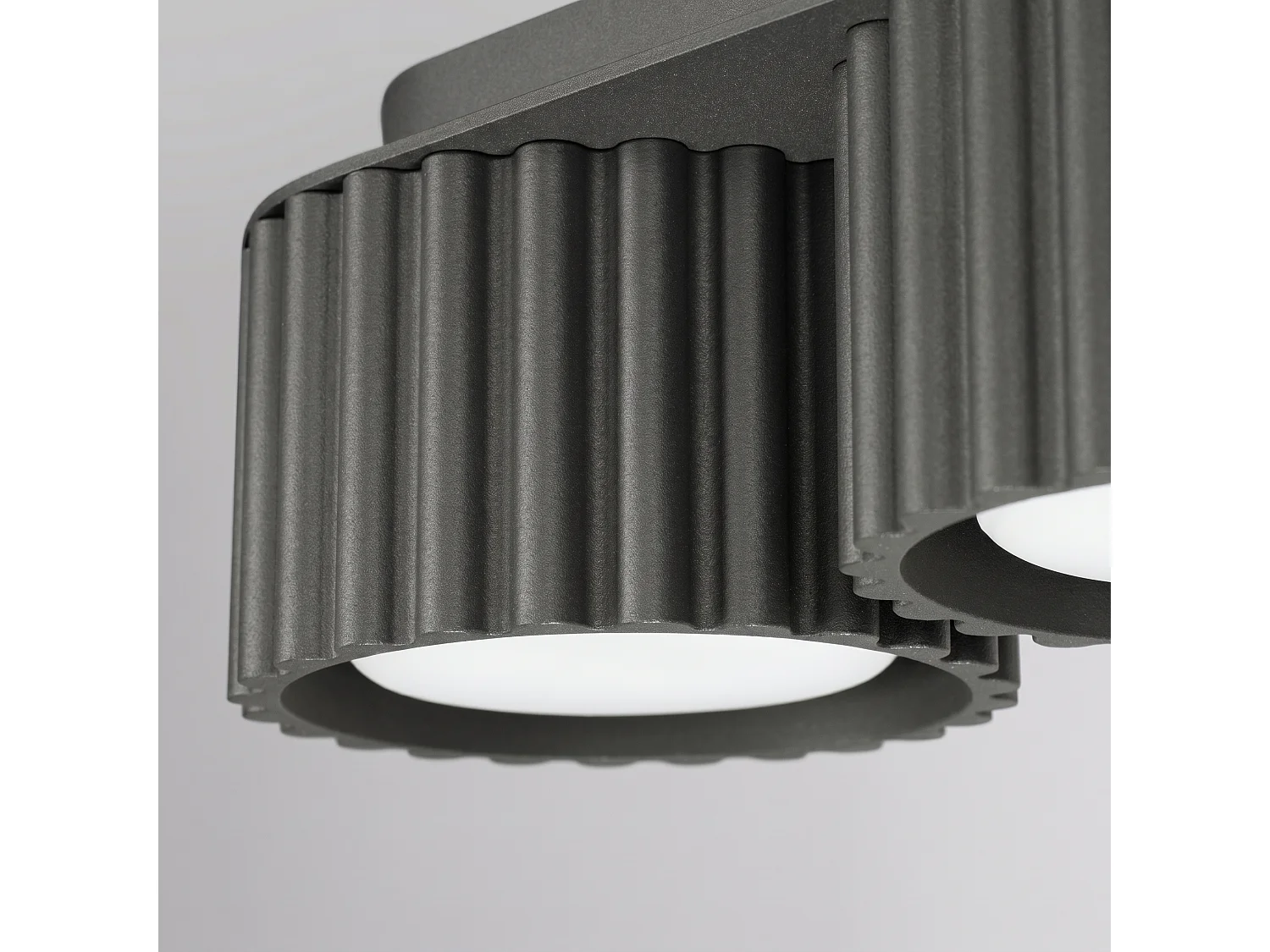 Plafonnier minimaliste en aluminium - 3 sources lumineuses - L.32,5 x H.8 cm - noir