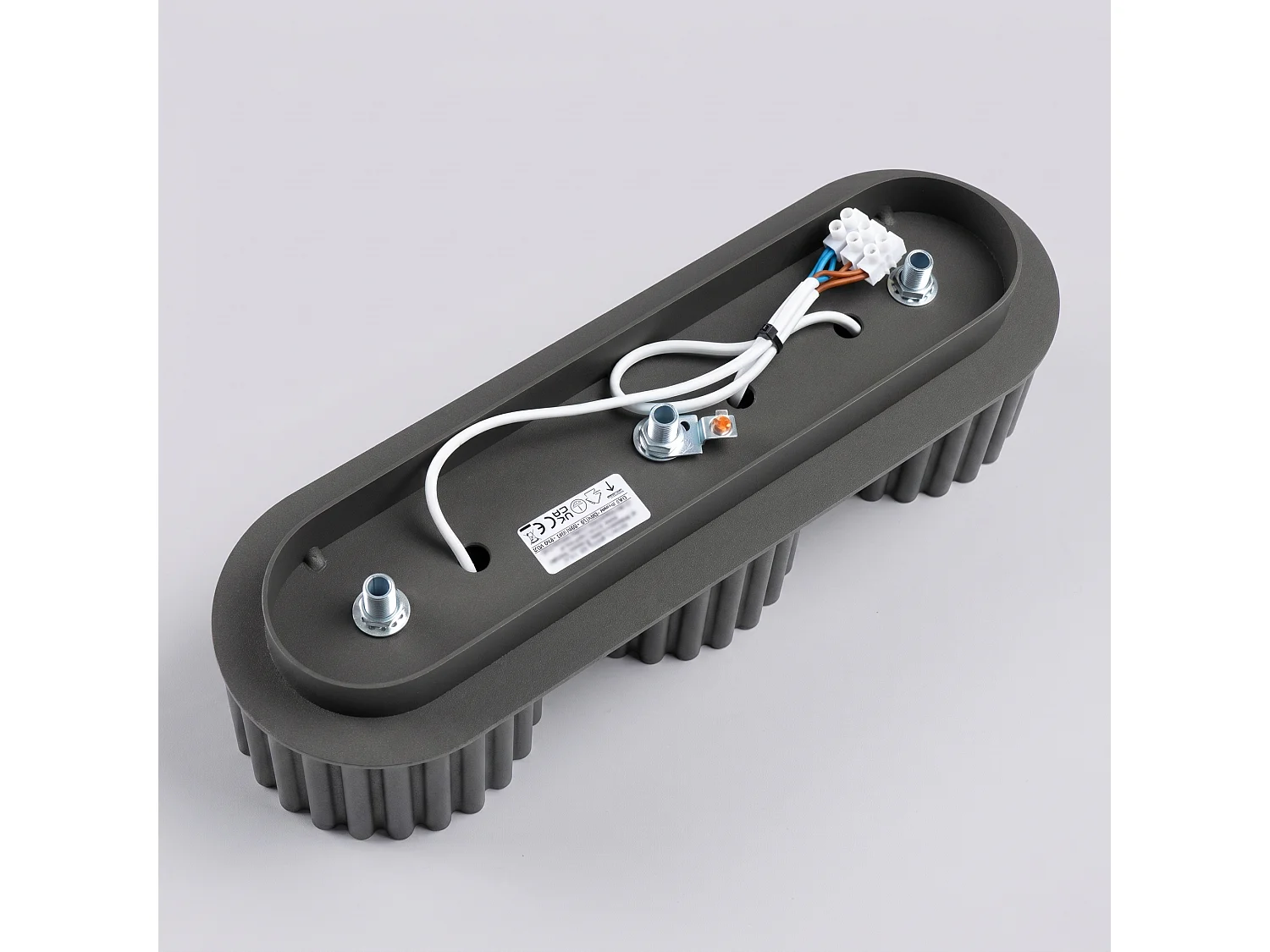 Plafonnier minimaliste en aluminium - 3 sources lumineuses - L.32,5 x H.8 cm - noir