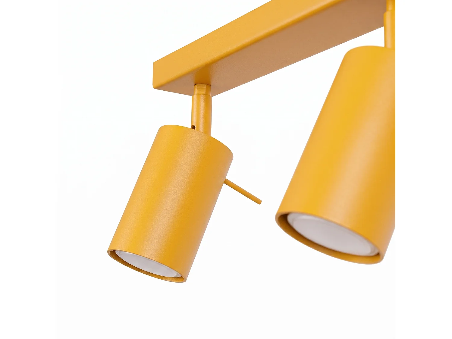 Plafonnier moderne en acier - 3 sources lumineuses - L.45 x H.16 cm - jaune