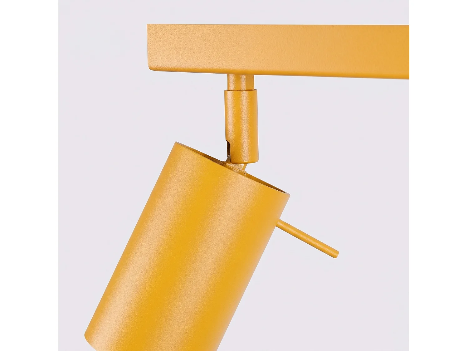 Plafonnier moderne en acier - 3 sources lumineuses - L.45 x H.16 cm - jaune