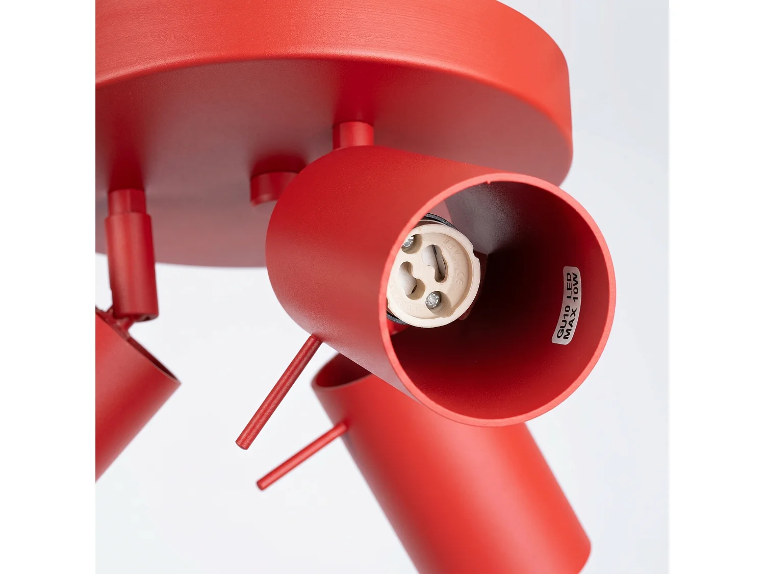Plafonnier moderne en acier - 3 sources lumineuses - L.25,7 x H.14,5 cm - rouge