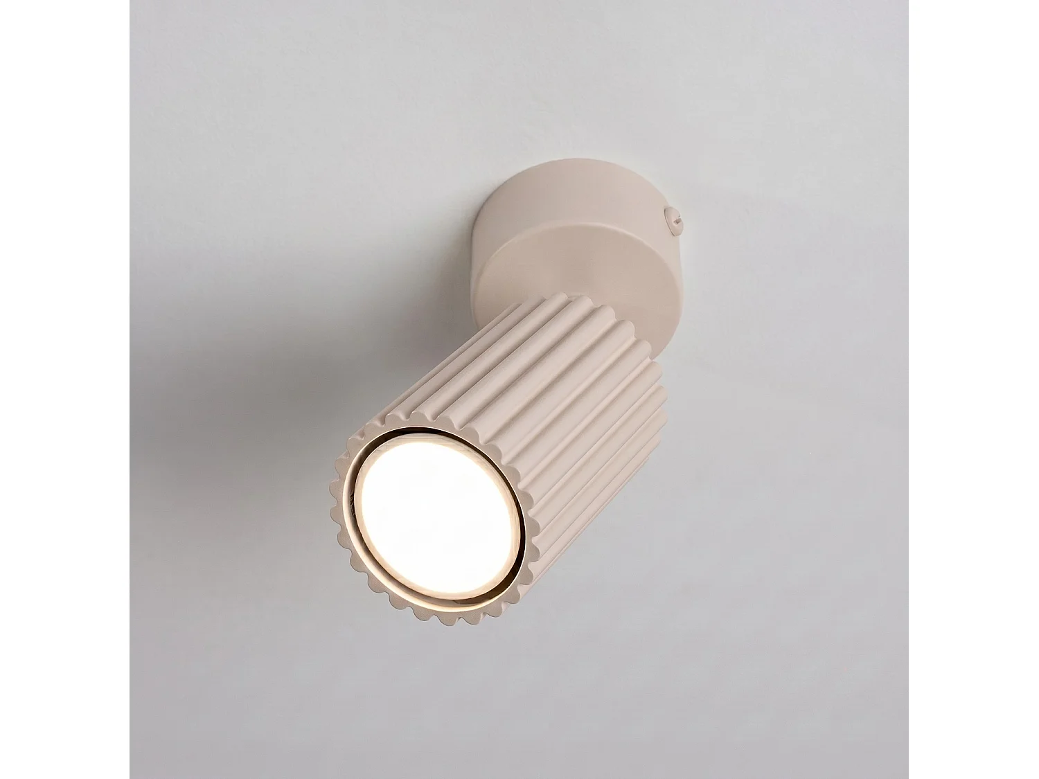 Plafonniers KARBON minimaliste en aluminium - 1 sources lumineuses - L.7 x H.18 cm - taupe