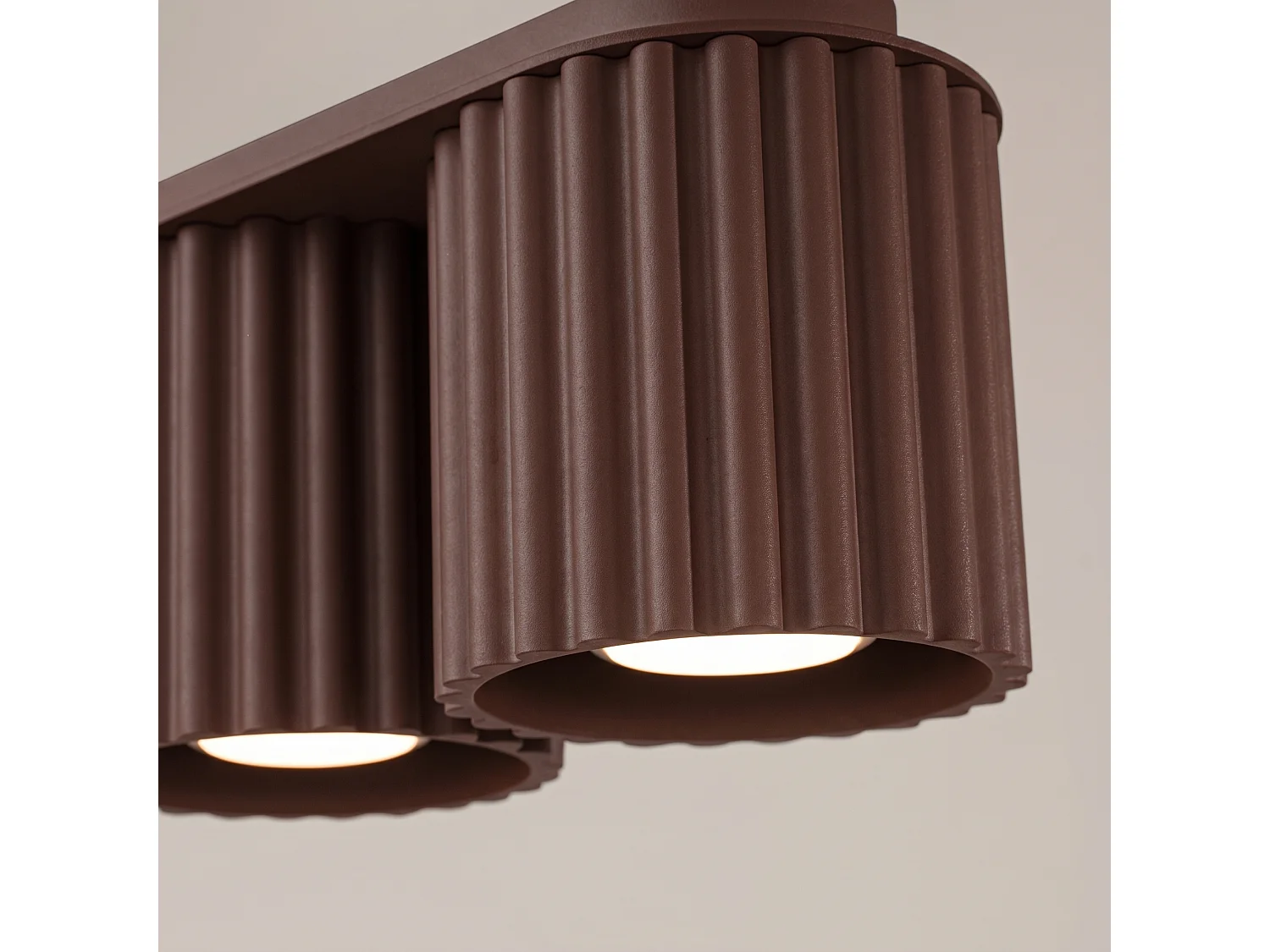 Plafonnier minimaliste en aluminium - 2 sources lumineuses - L.21 x H.12 cm - marron