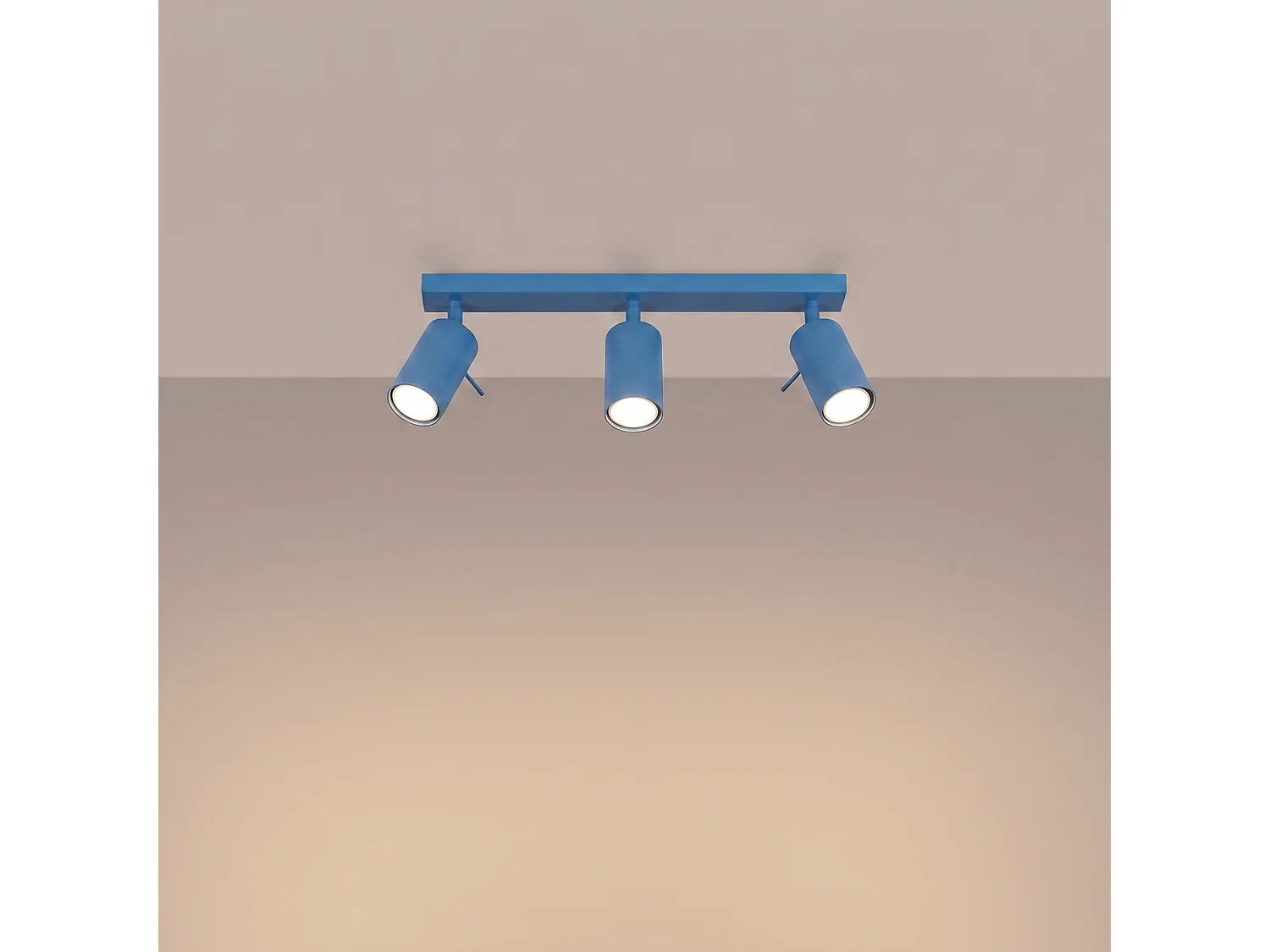 Plafonnier moderne en acier - 3 sources lumineuses - L.45 x H.16 cm - bleu clair