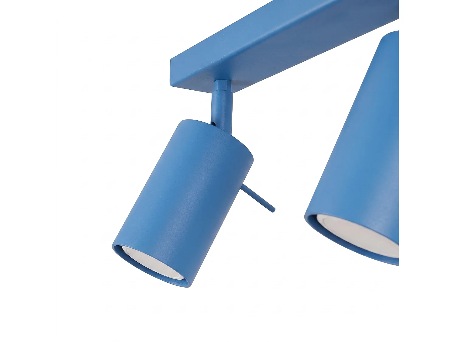 Plafonnier moderne en acier - 3 sources lumineuses - L.45 x H.16 cm - bleu clair