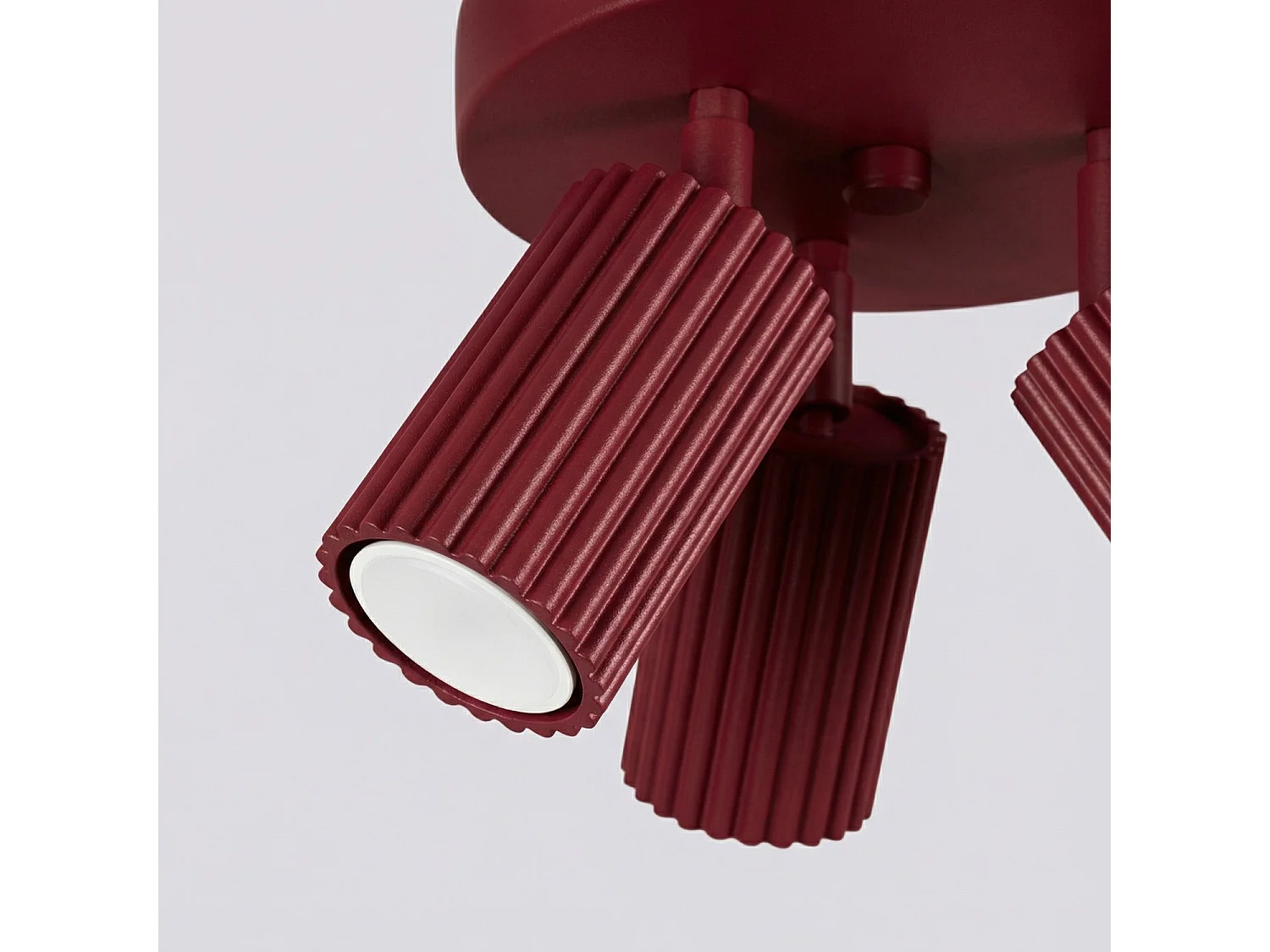 Plafonnier minimaliste en aluminium - 3 sources lumineuses - L.19,5 x H.18 cm - bordeaux