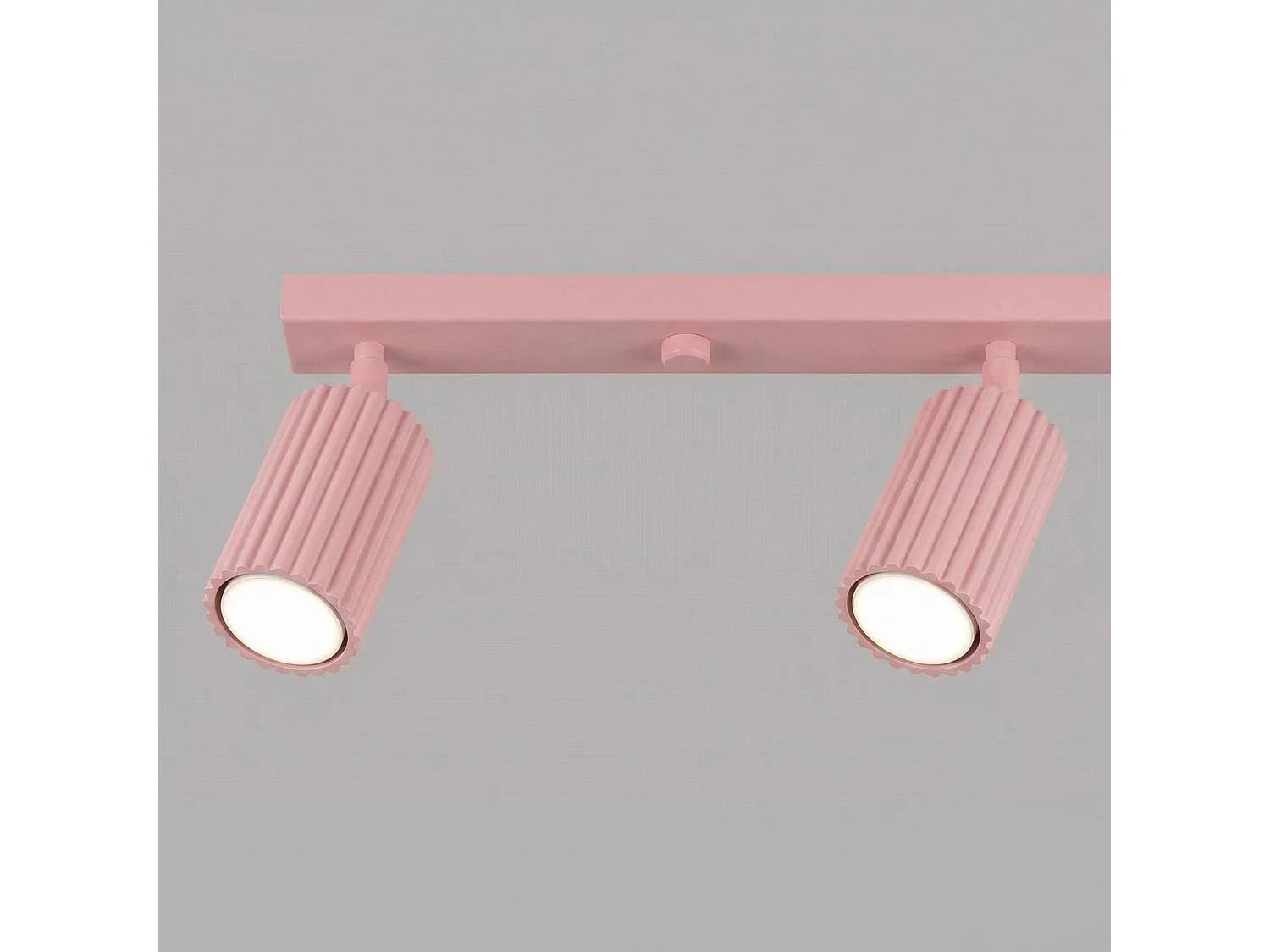 Plafonnier minimaliste en aluminium - 4 sources lumineuses - L.81 x H.16,5 cm - rose
