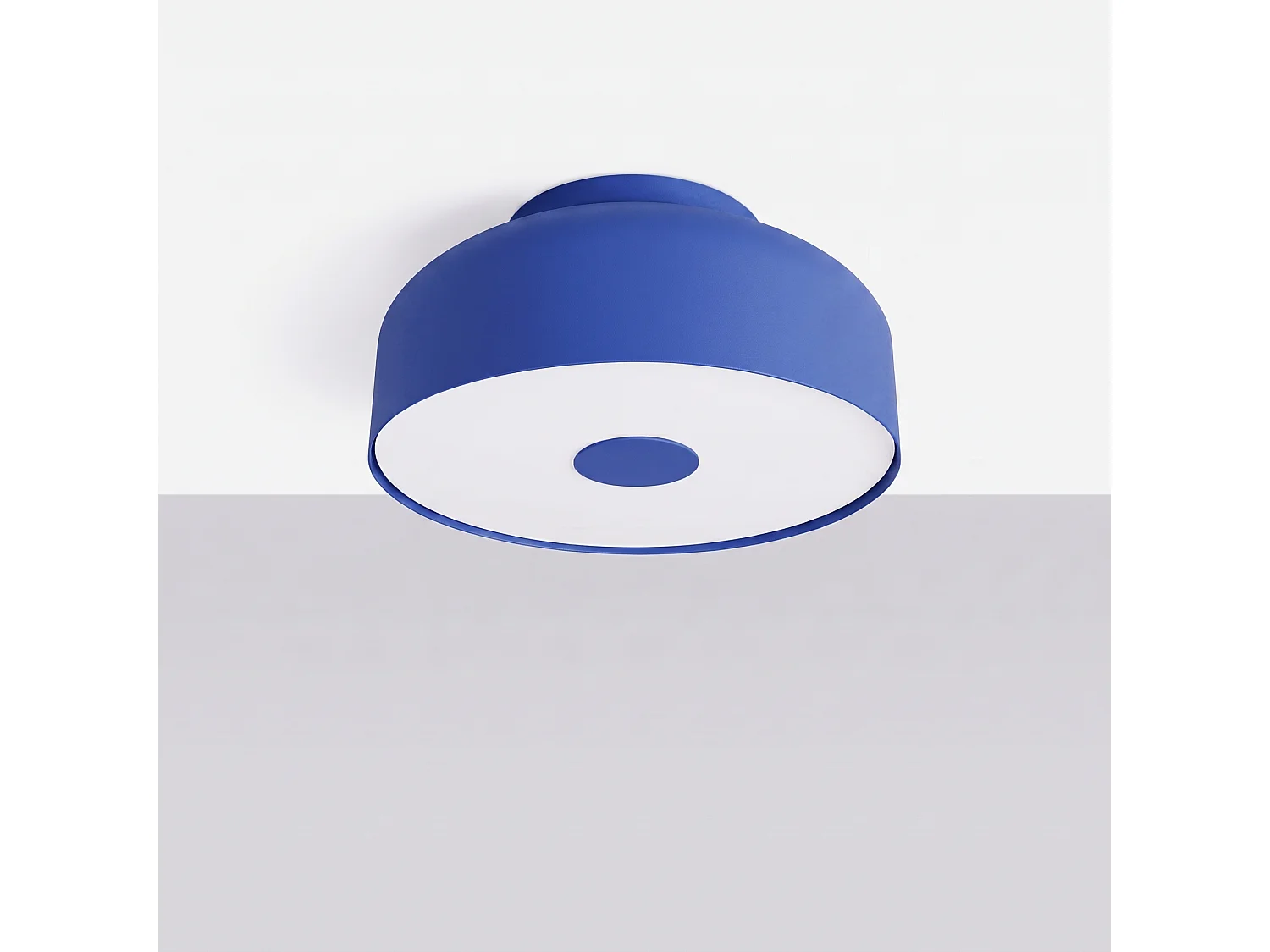 Plafonnier moderne en acier/PVC - 4 sources lumineuses - L.30 x H.15 cm - outremer