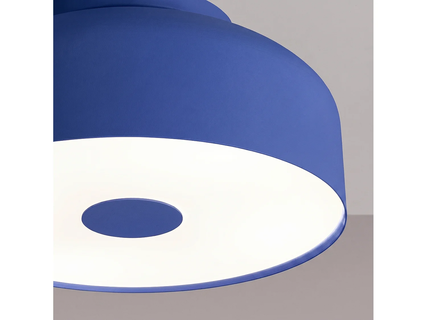Plafonnier moderne en acier/PVC - 4 sources lumineuses - L.30 x H.15 cm - outremer