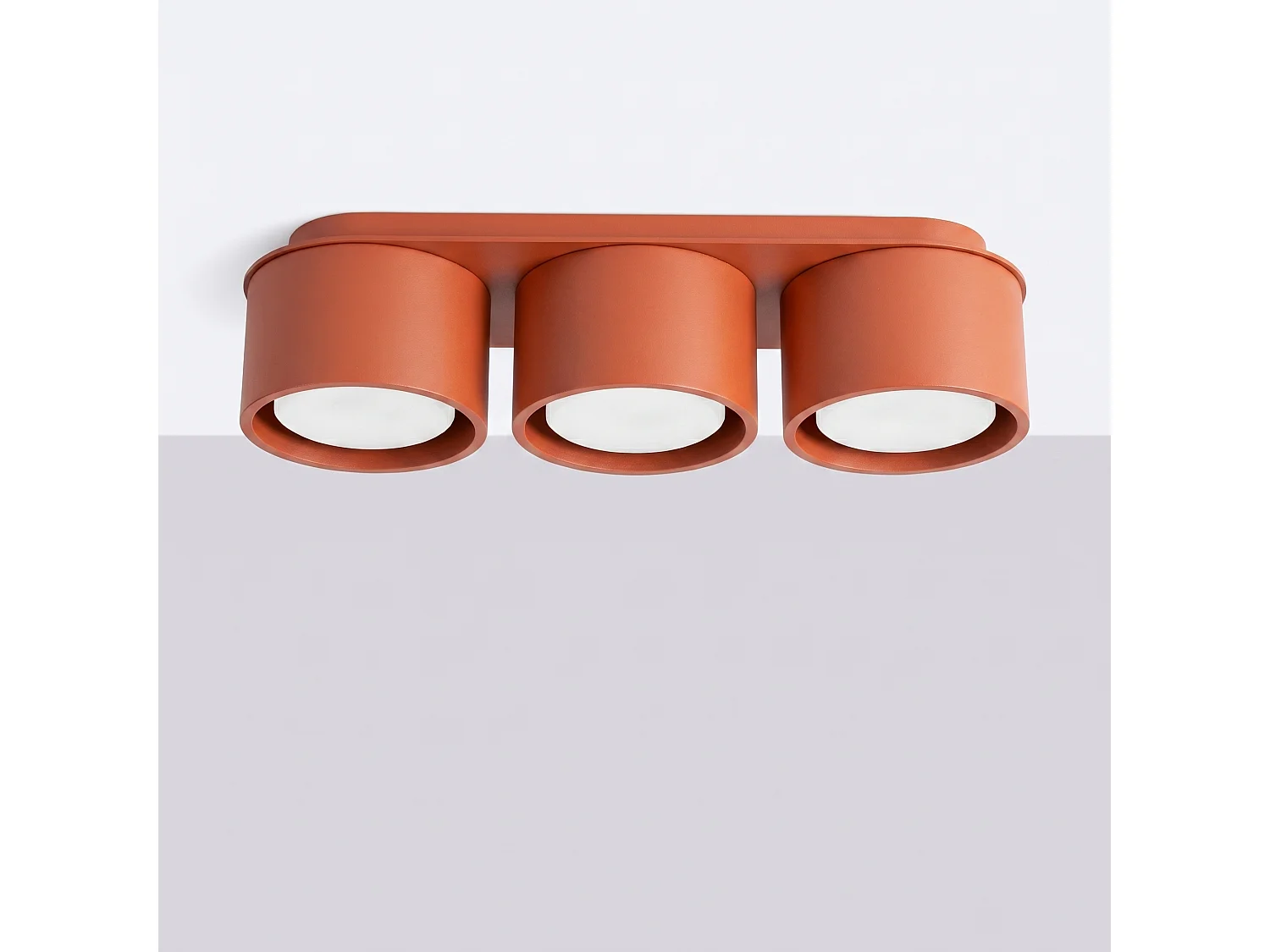 Plafonnier minimaliste en aluminium - 3 sources lumineuses - L.32,4 x H.8,2 cm - ocre rouge