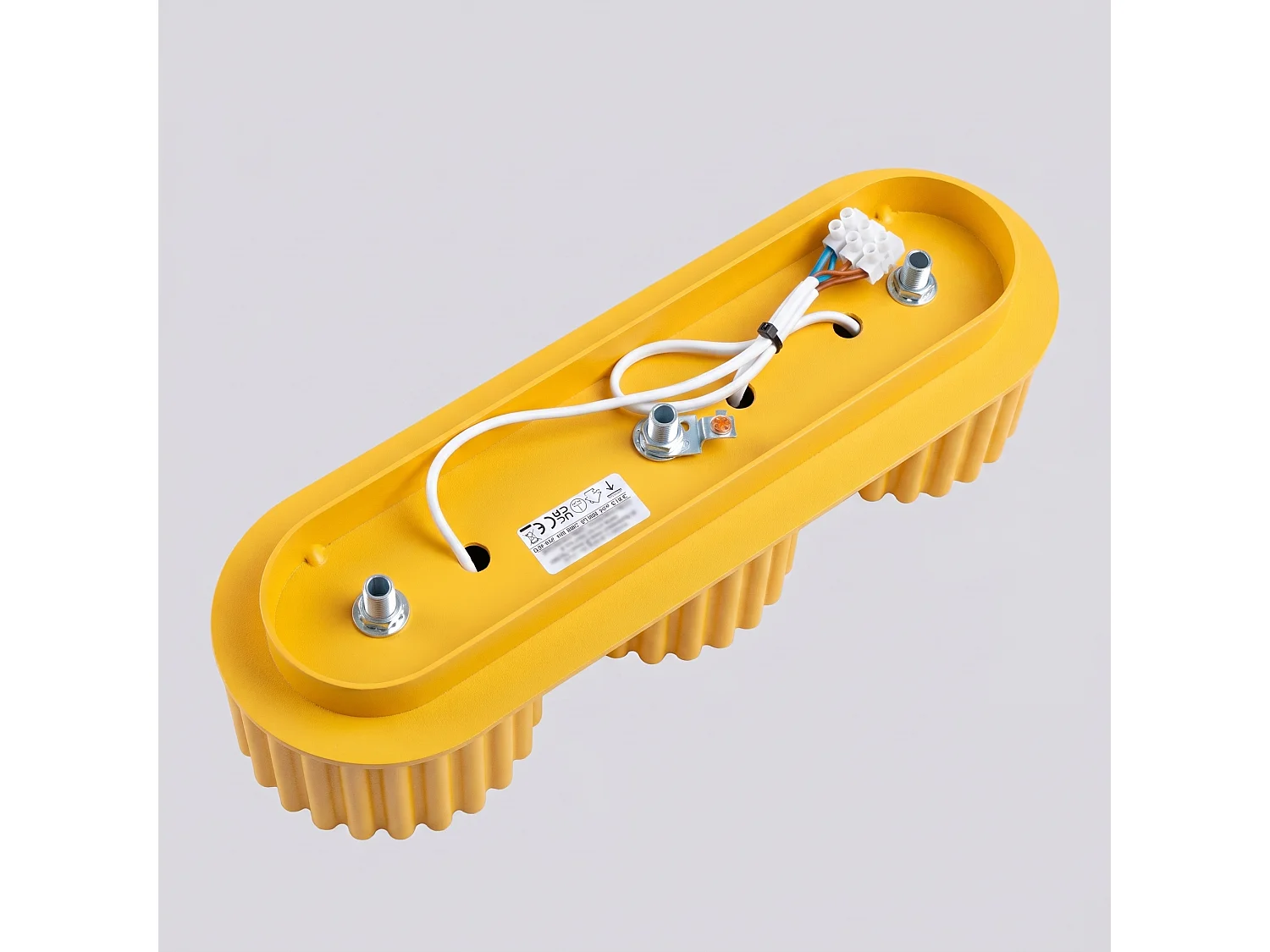 Plafonnier minimaliste en aluminium - 3 sources lumineuses - L.32,5 x H.8 cm - jaune