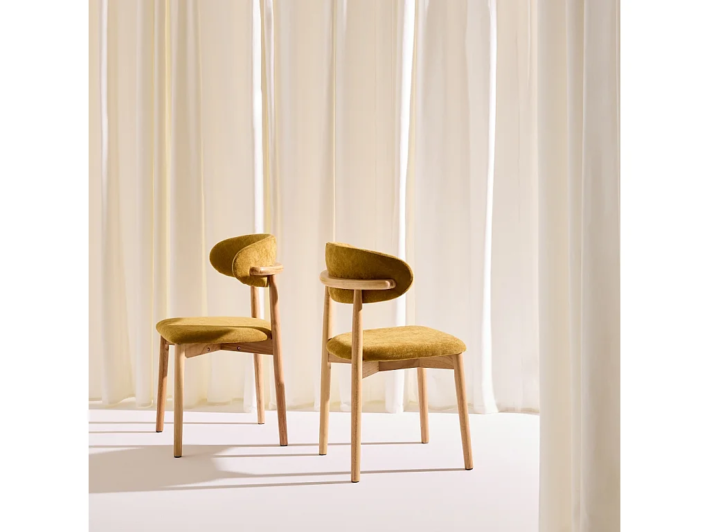 Silla de madera de caucho natural y tela de chenilla, set de 2 natural