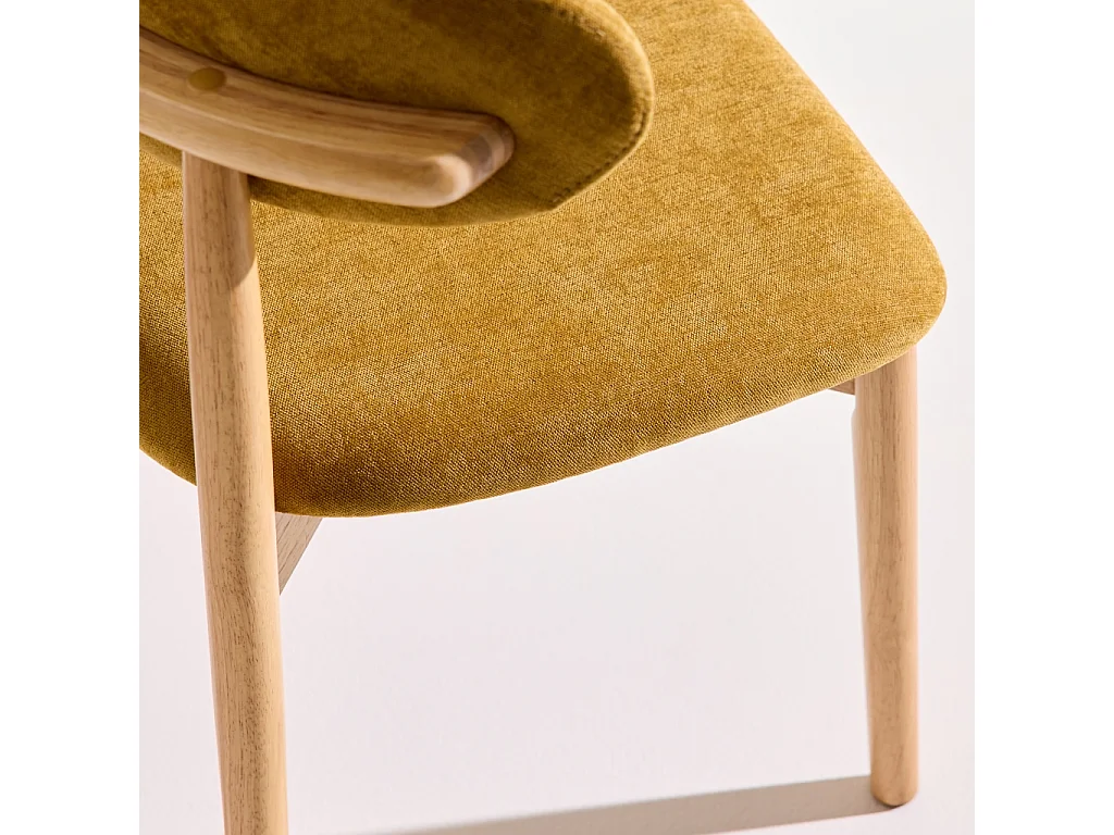 Silla de madera de caucho natural y tela de chenilla, set de 2 natural