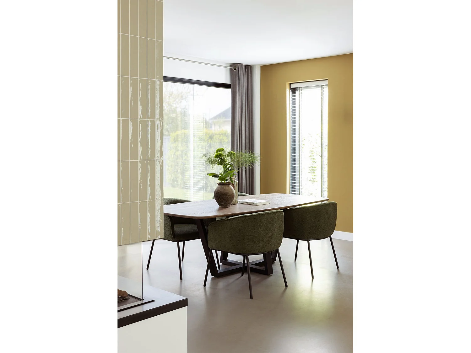 Lot de 6 fauteuils de table en bouclé LEON