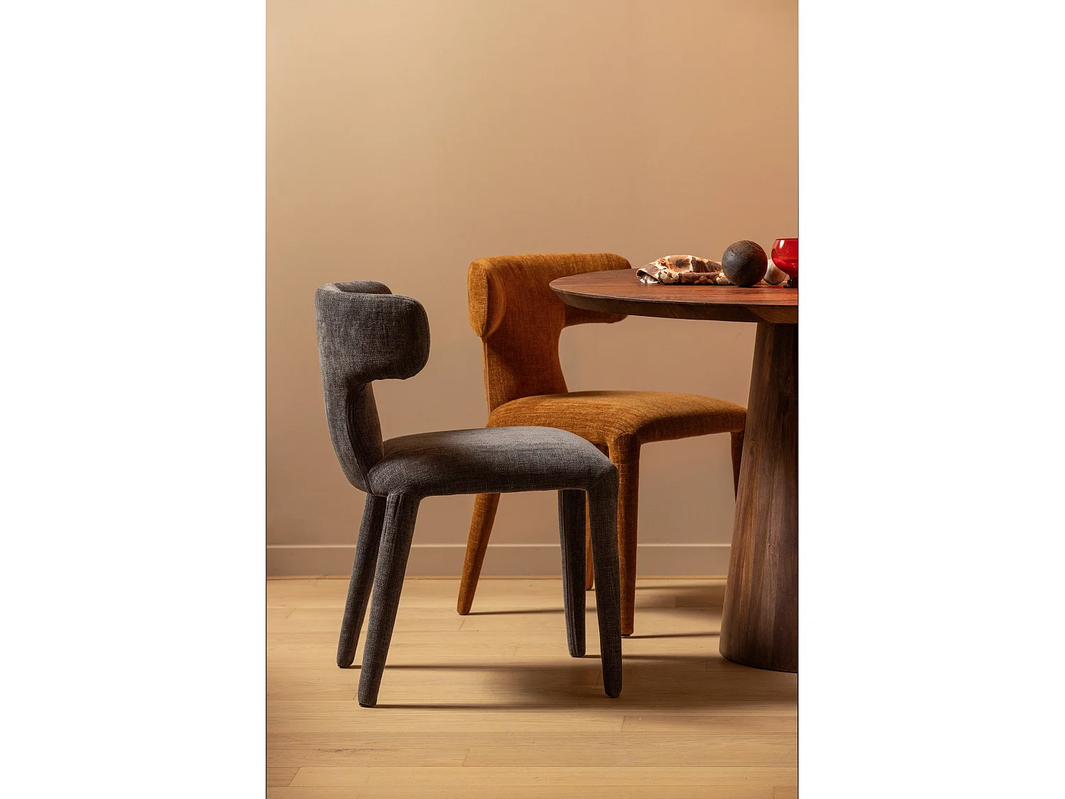 Lot de 2 chaises de table en polyester PERMIT